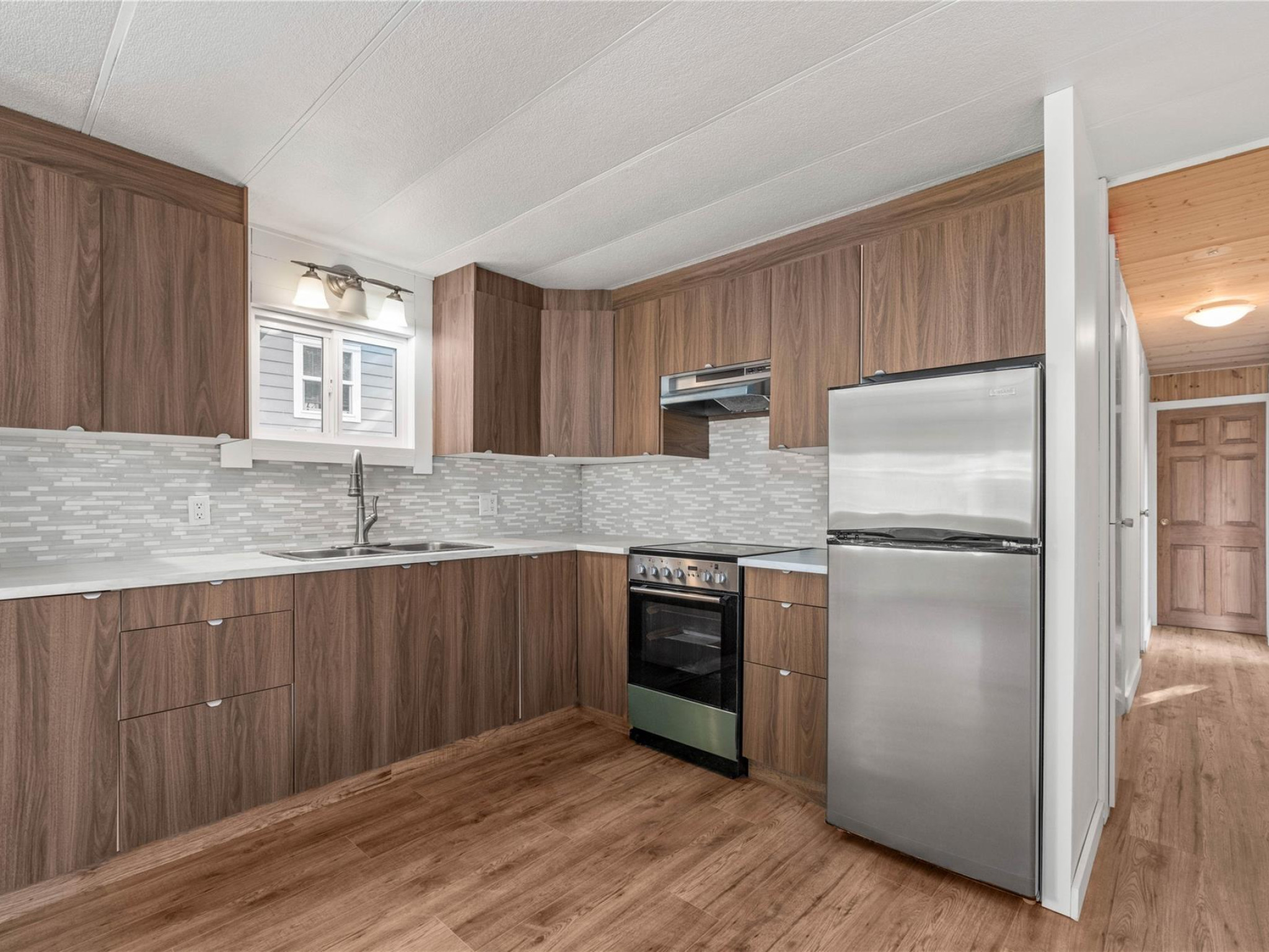 25-7370 Highway 99 image 4