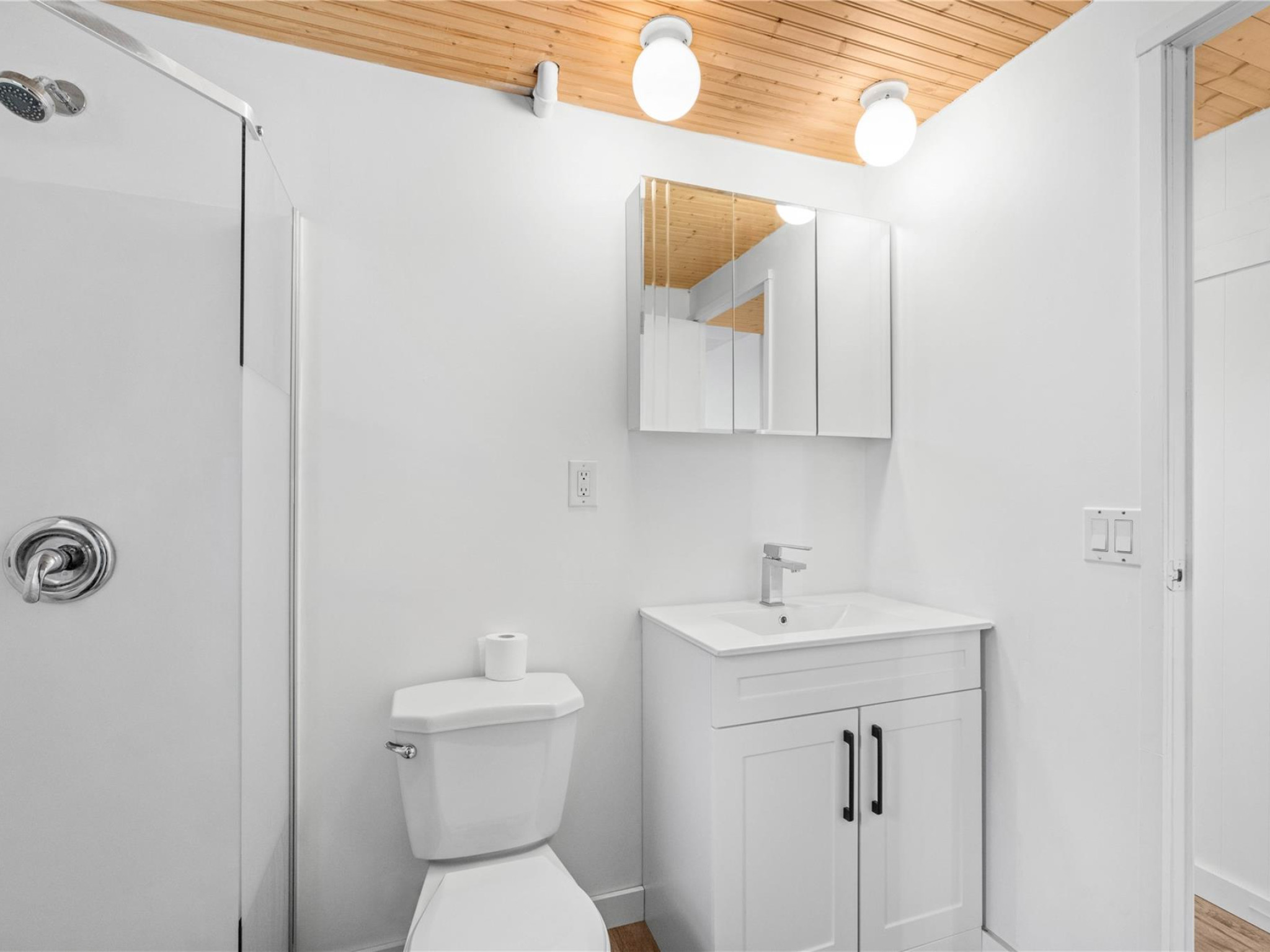 25-7370 Highway 99 image 7