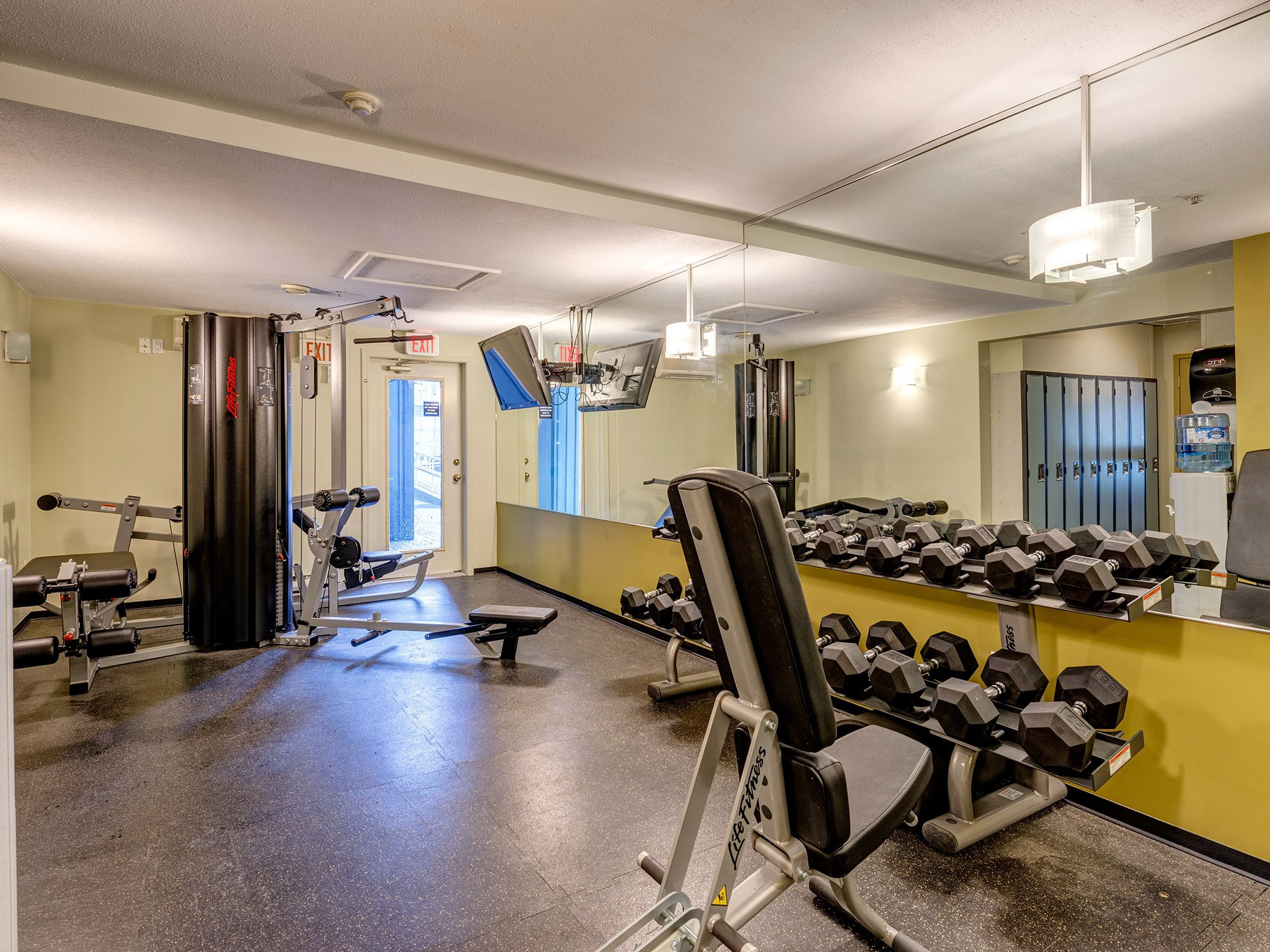 104-4573 Chateau Boulevard image 12