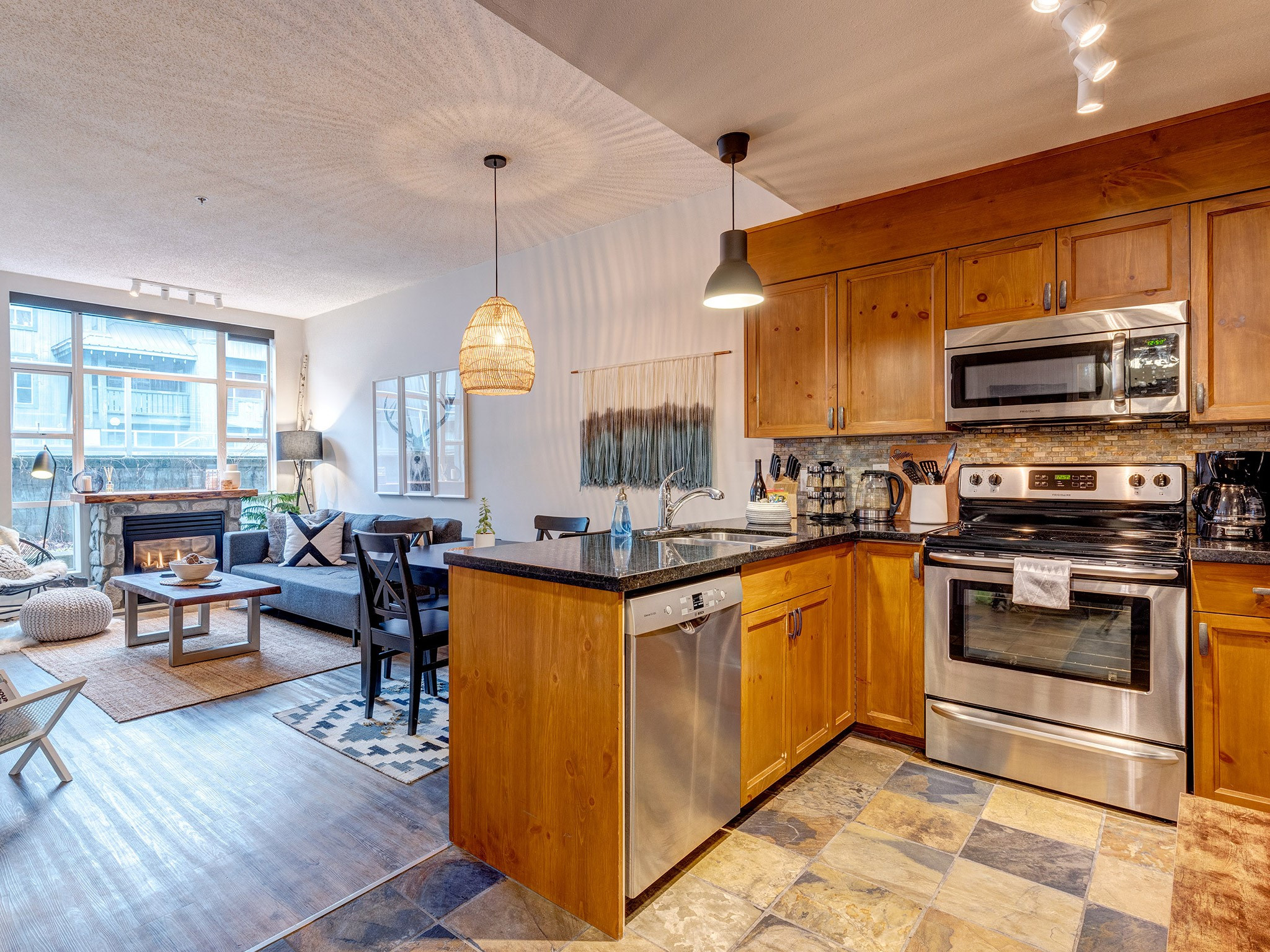 104-4573 Chateau Boulevard image 1