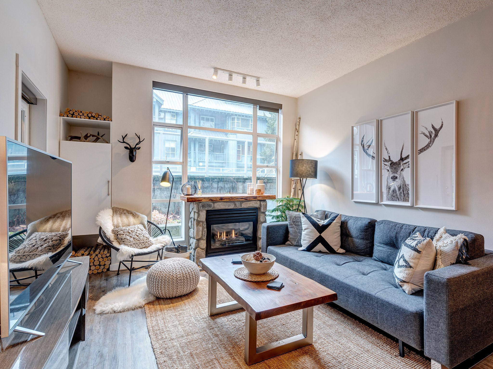 104-4573 Chateau Boulevard image 2