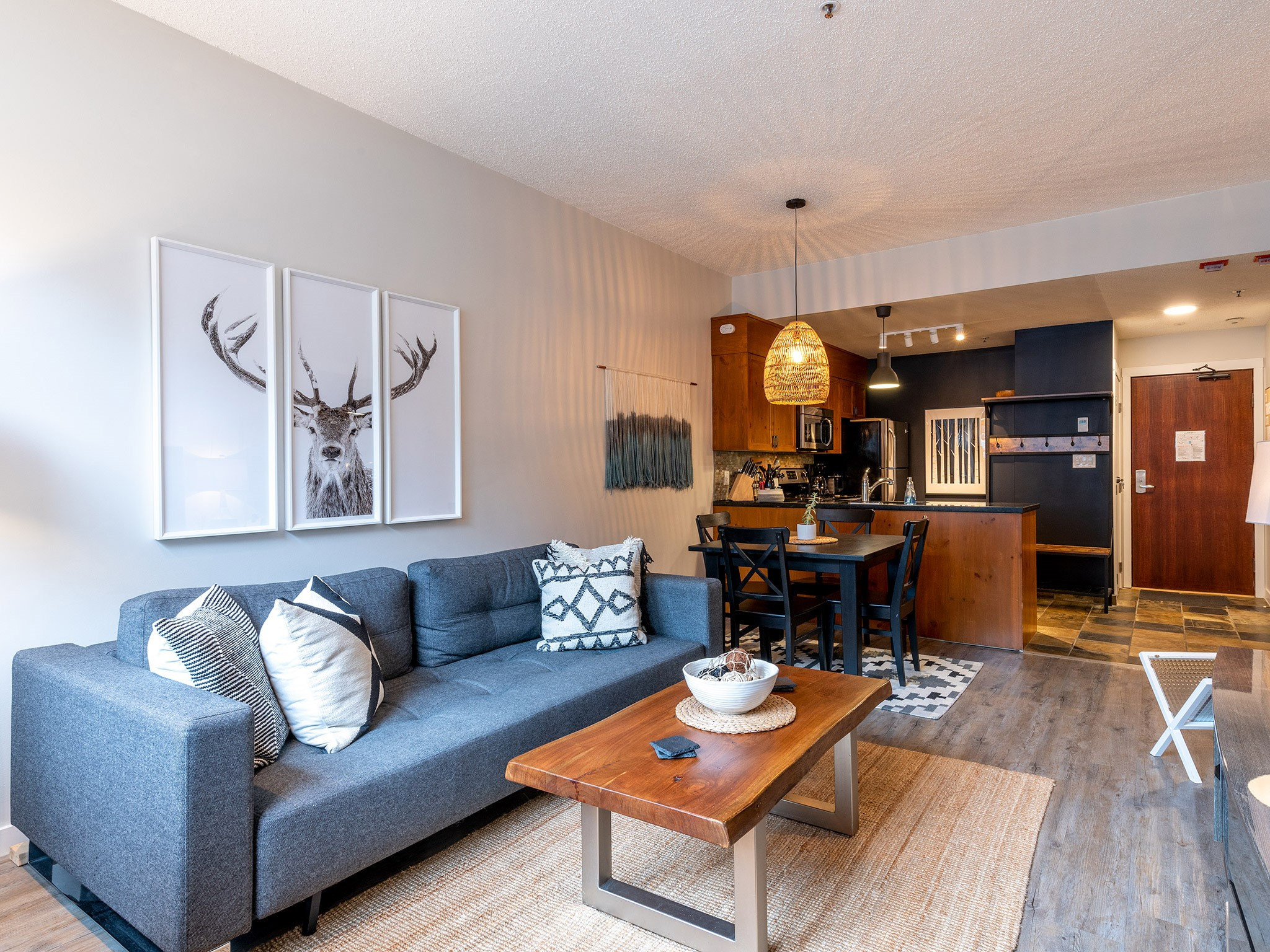 104-4573 Chateau Boulevard image 5