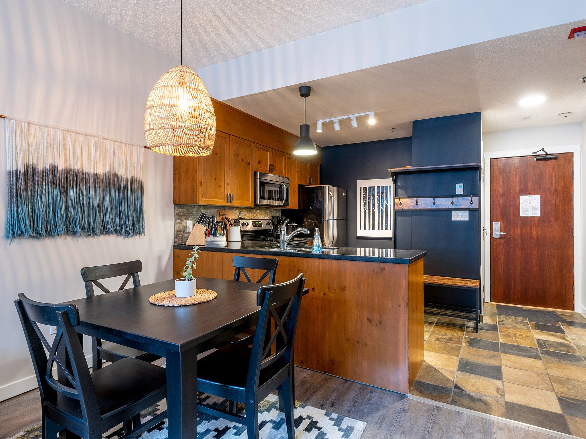 104-4573 Chateau Boulevard image 6