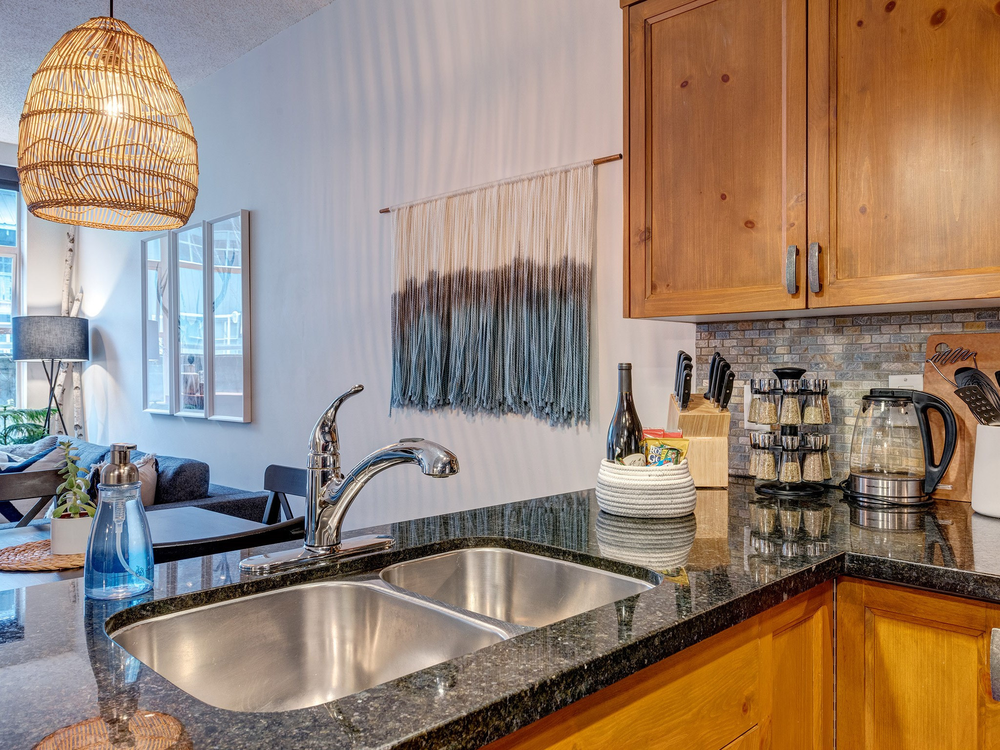 104-4573 Chateau Boulevard image 7