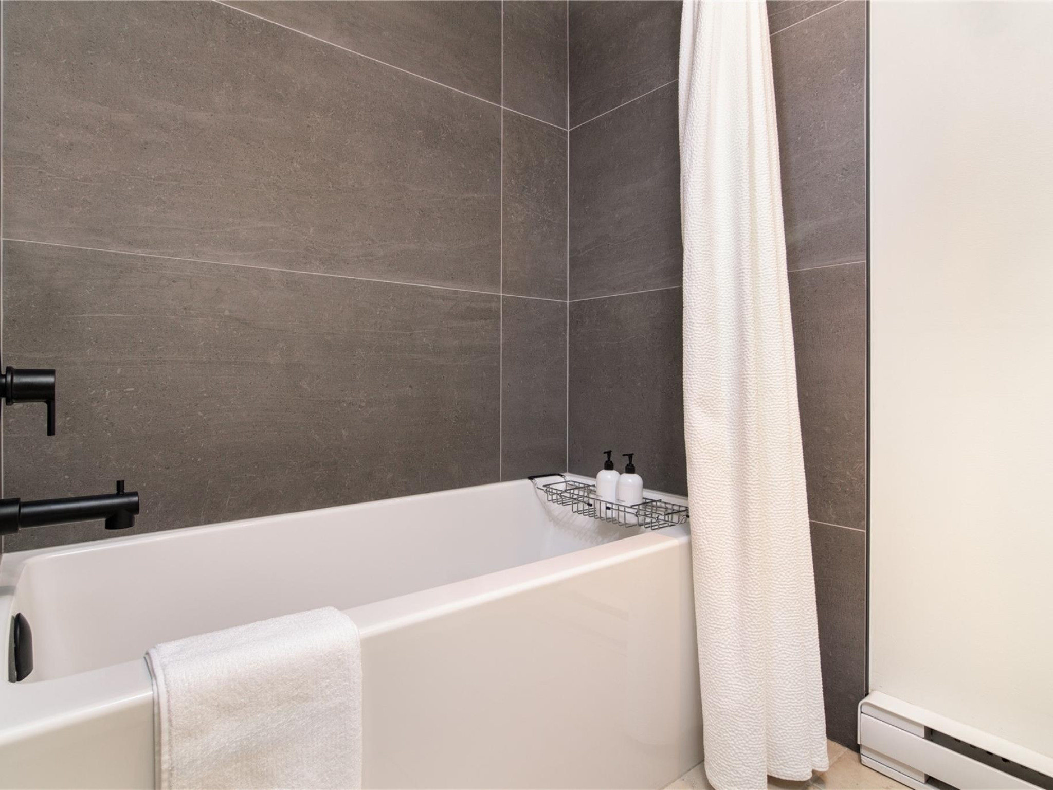 14-4637 Blackcomb Way image 15