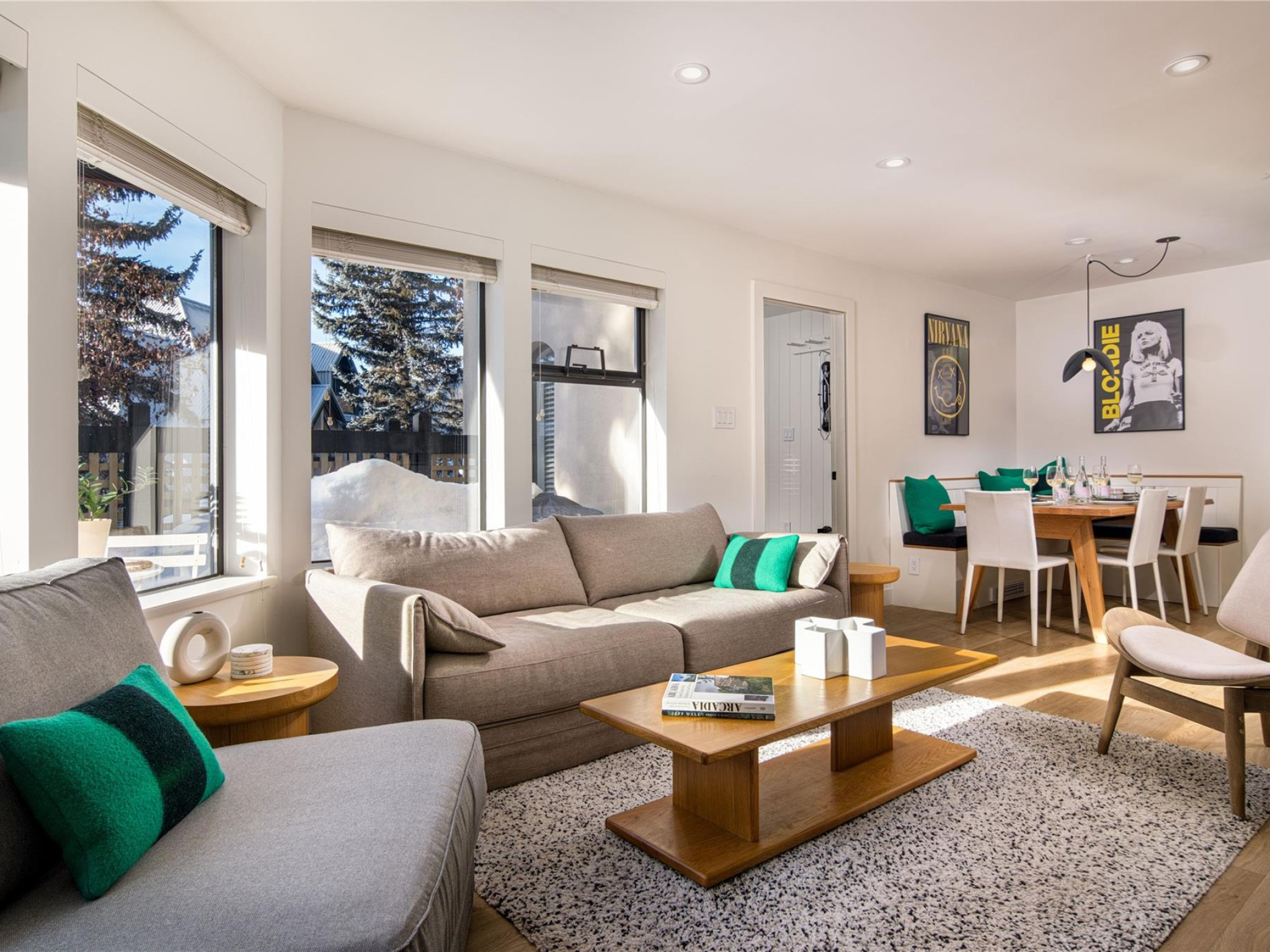 14-4637 Blackcomb Way image 2