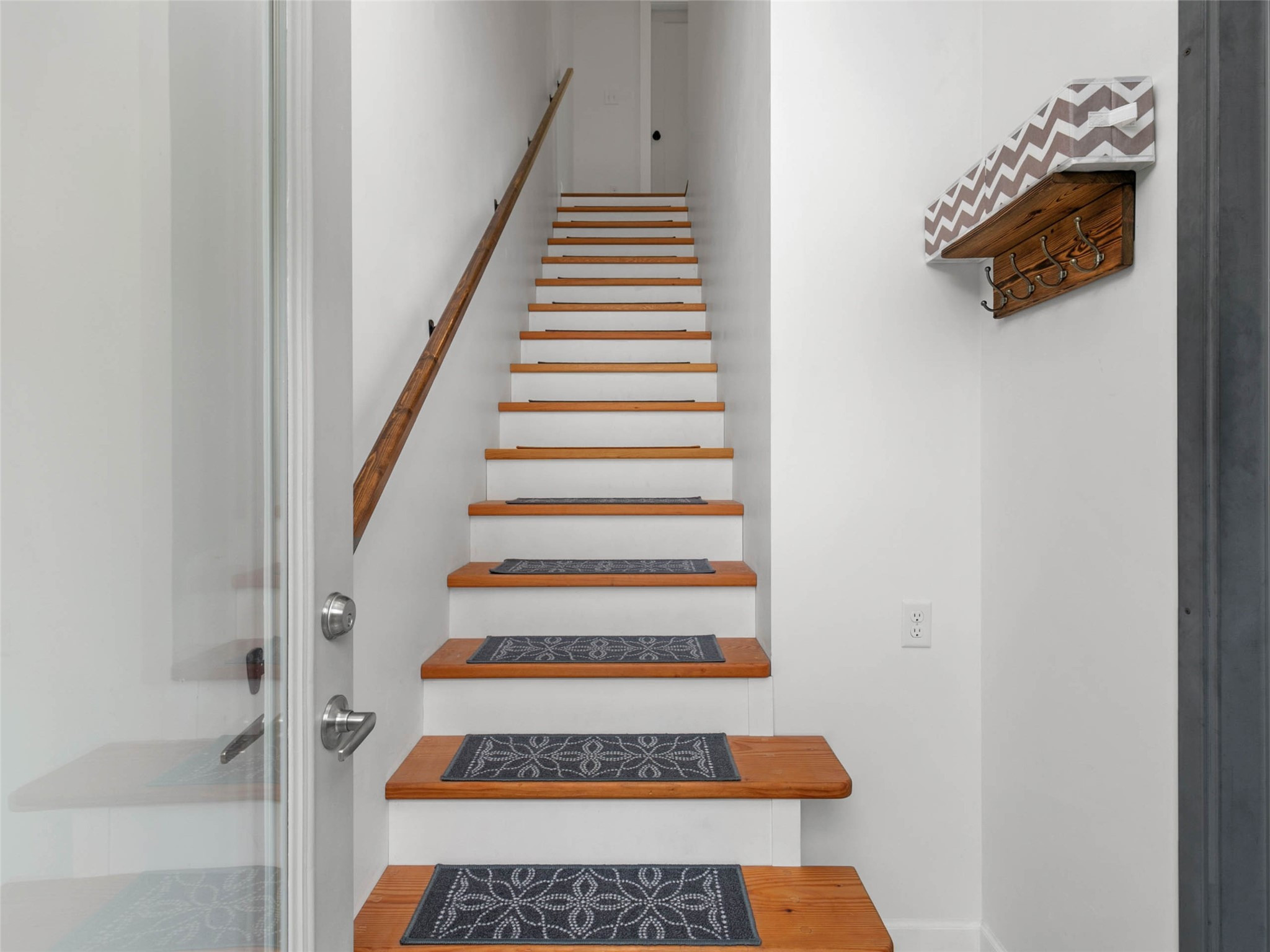 1926 Stonecutter Place image 9