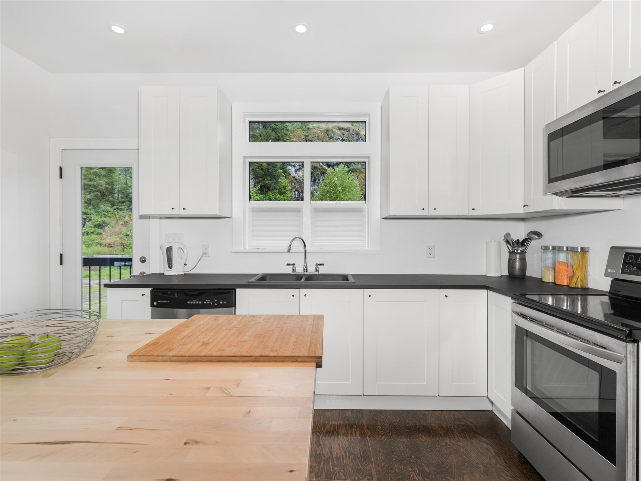 1926 Stonecutter Place image 12