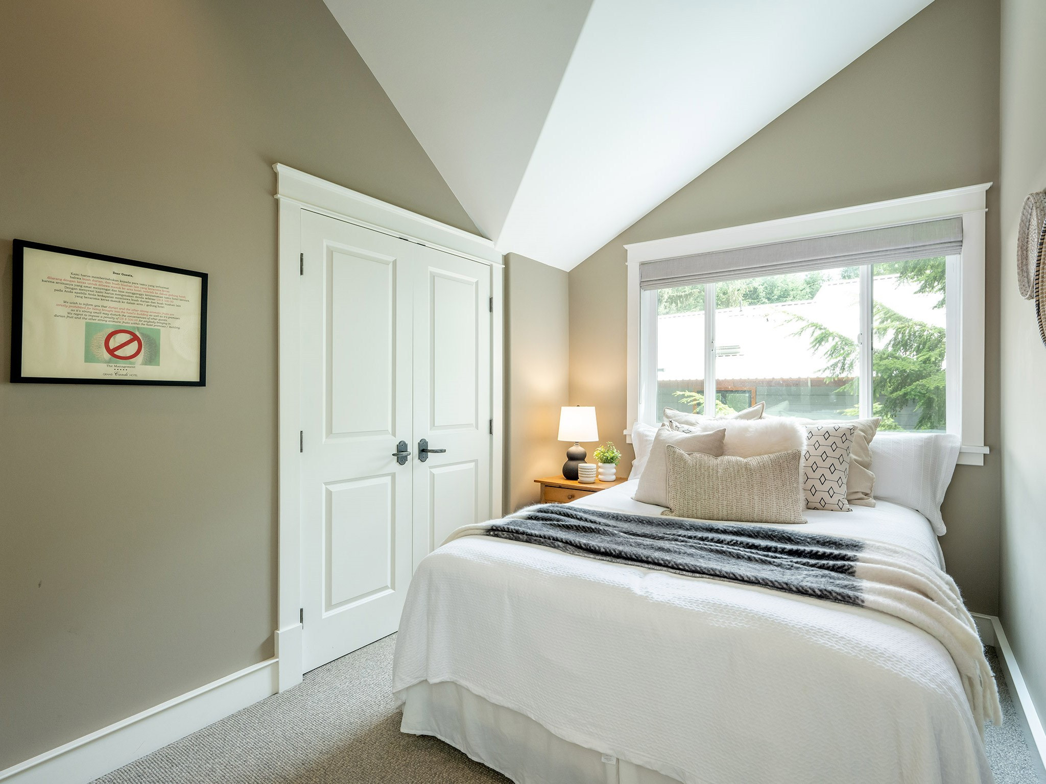 7313 Fitzsimmons Road South  image 14