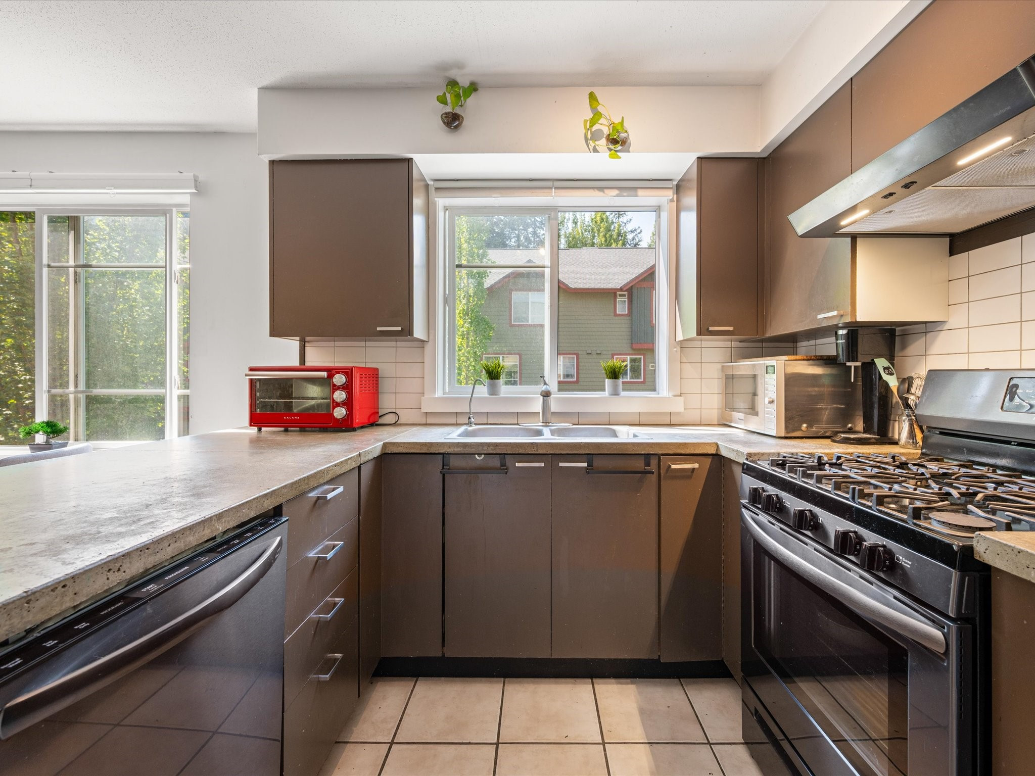 18-1450 Vine Road image 10