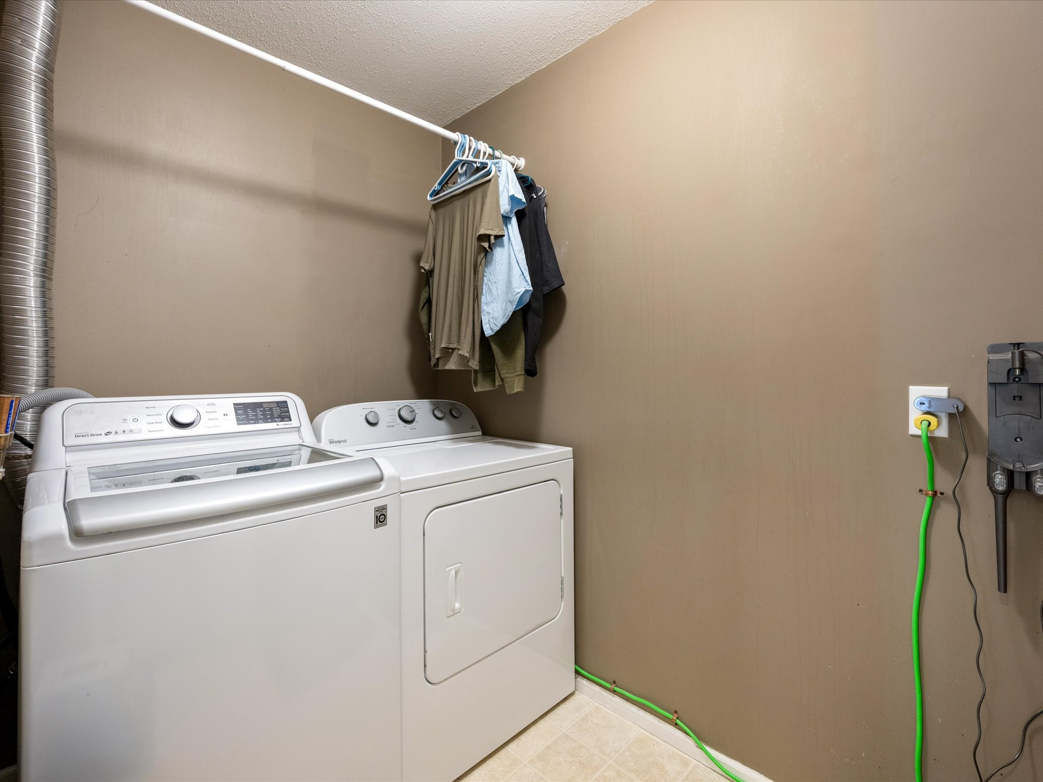 18-1450 Vine Road image 22