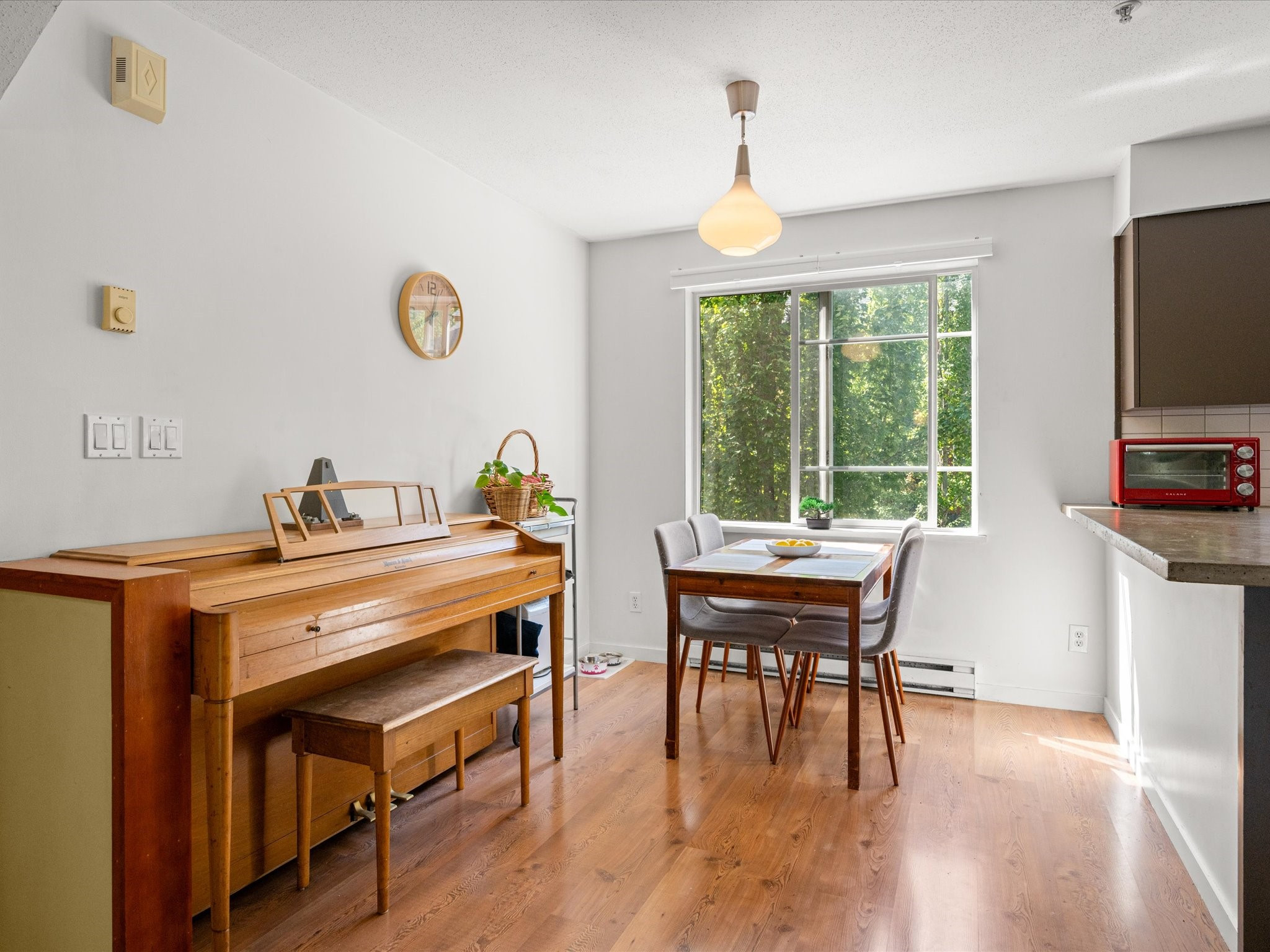 18-1450 Vine Road image 7