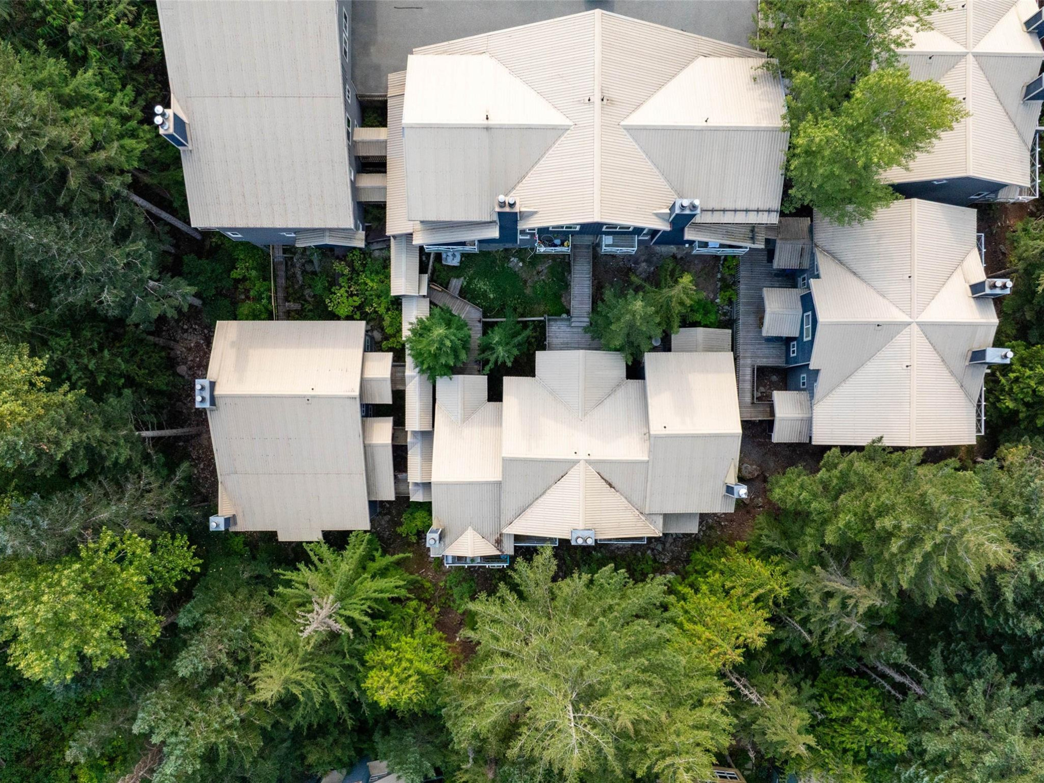 24-2211 Marmot Place image 27