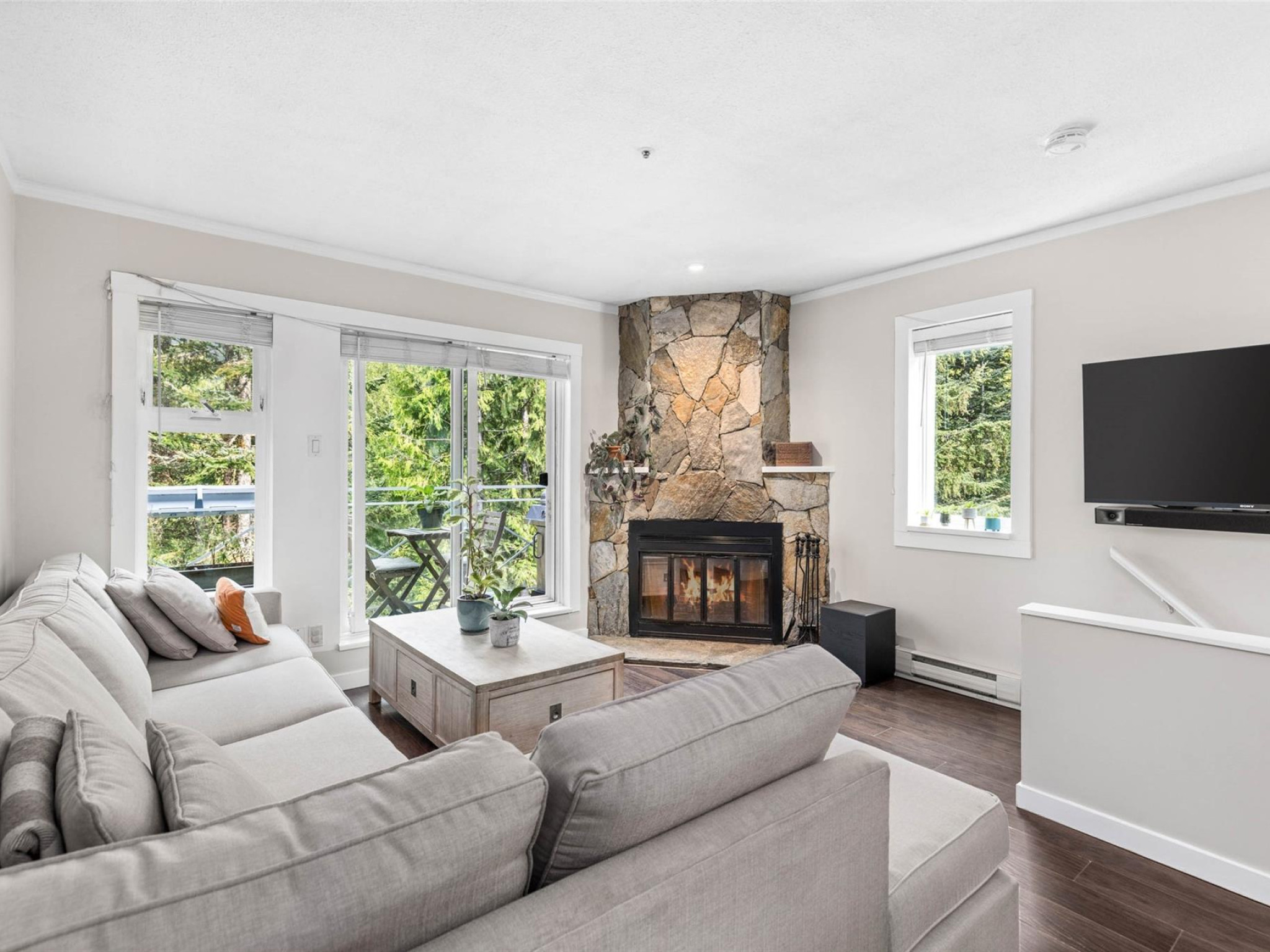 24-2211 Marmot Place image 3