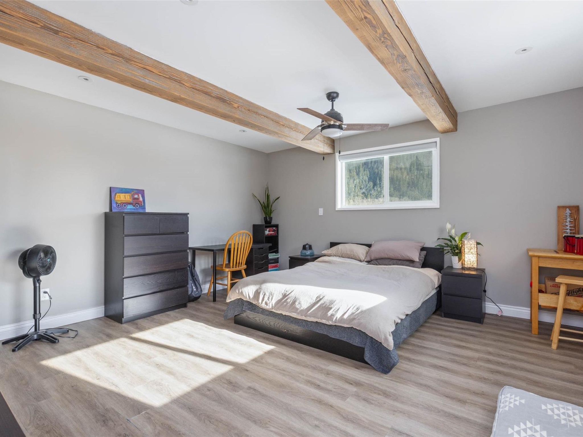 899 Erickson Road image 15