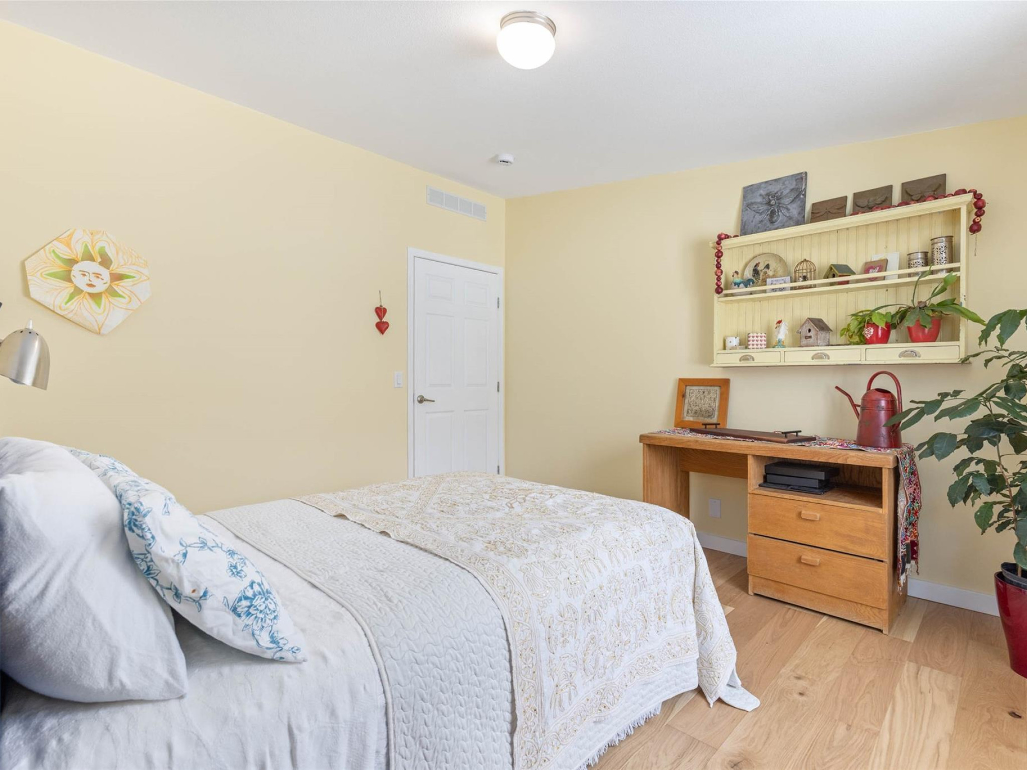 899 Erickson Road image 17