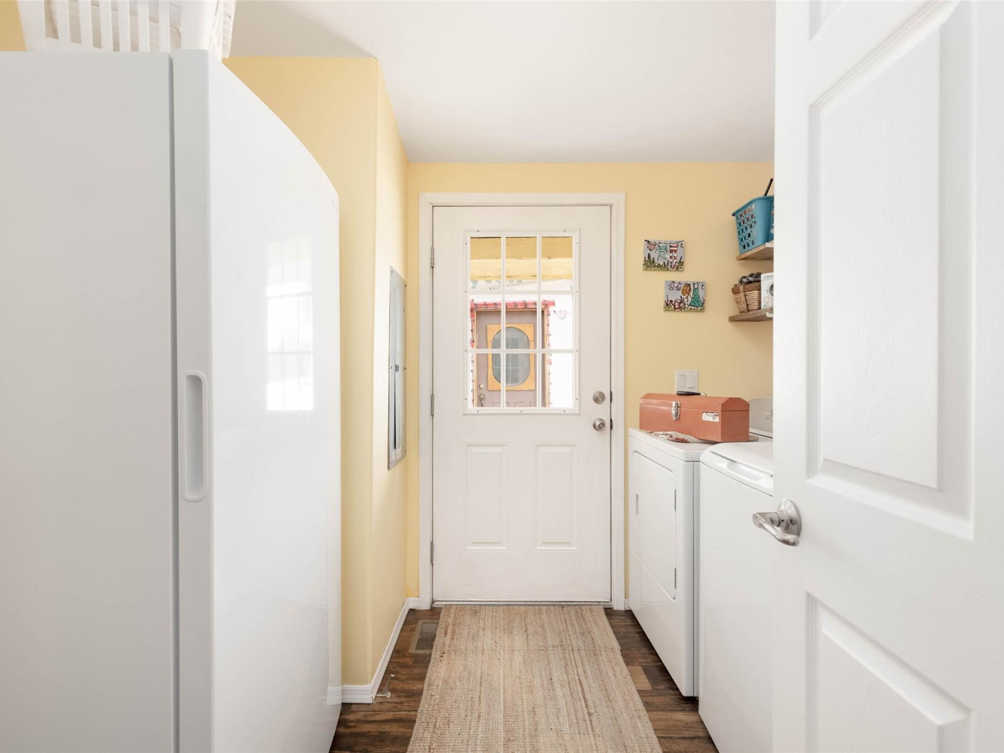 899 Erickson Road image 21