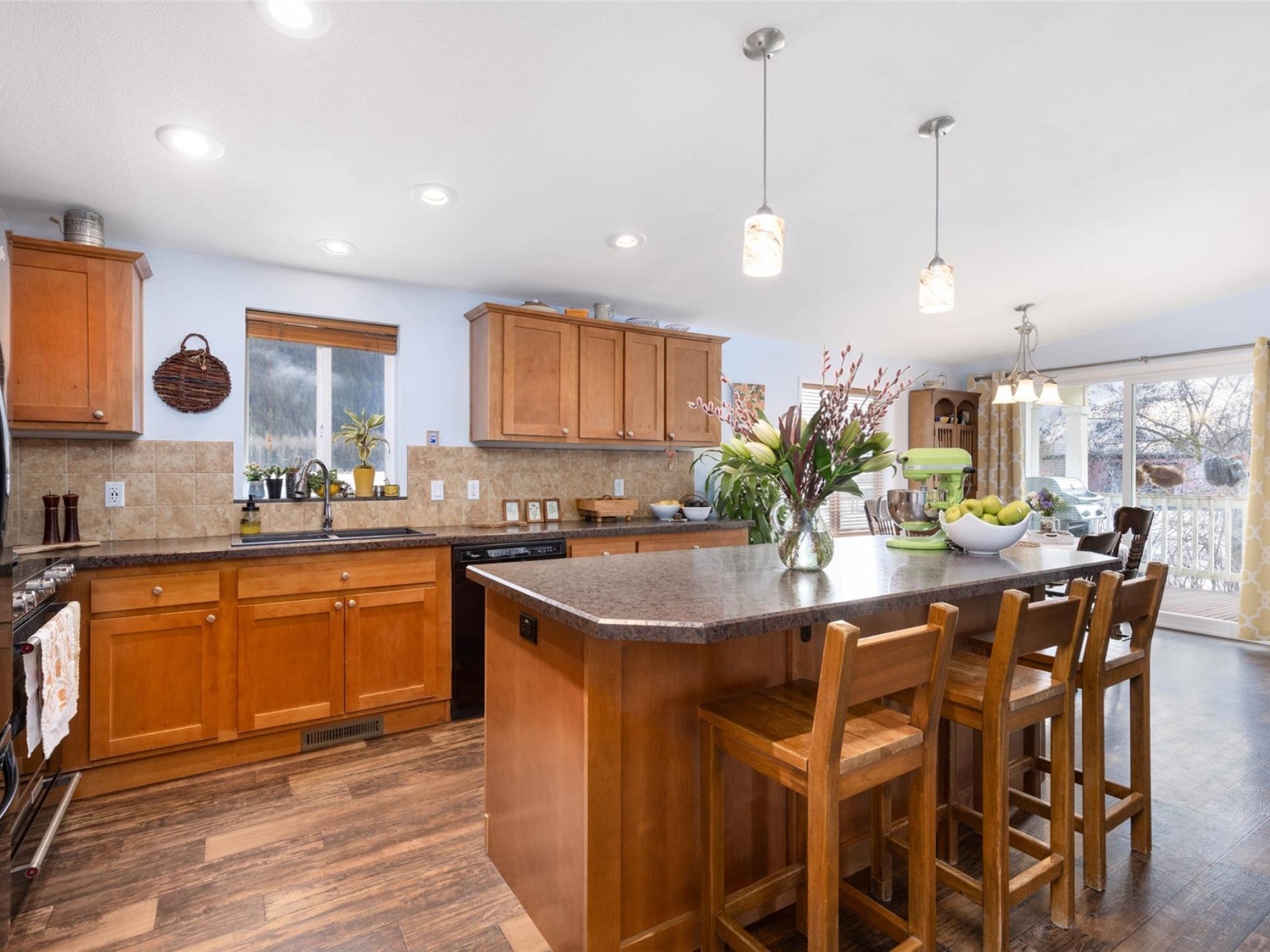 899 Erickson Road image 7