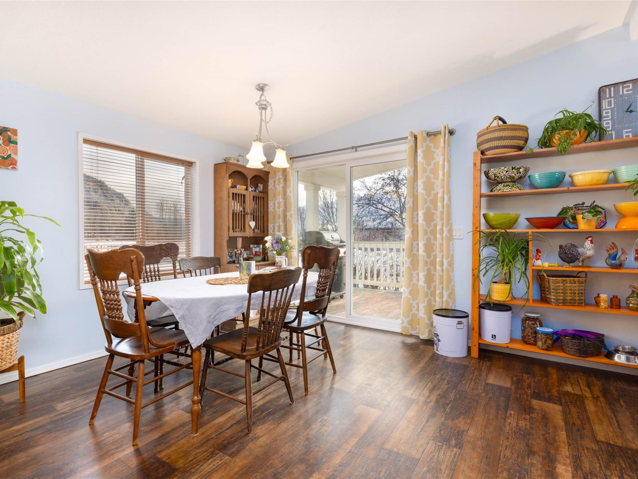 899 Erickson Road image 8