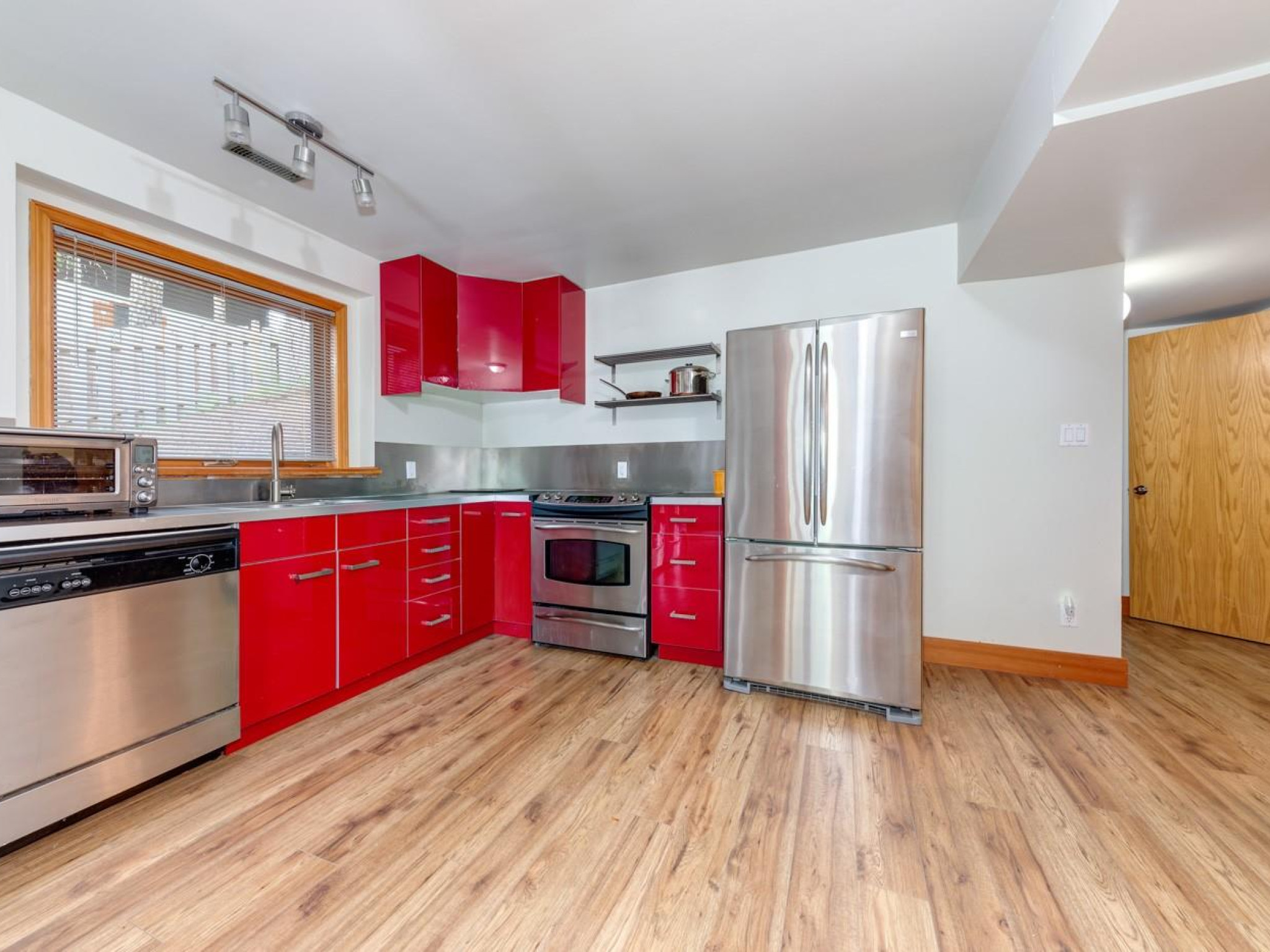 8505 Matterhorn Drive image 25