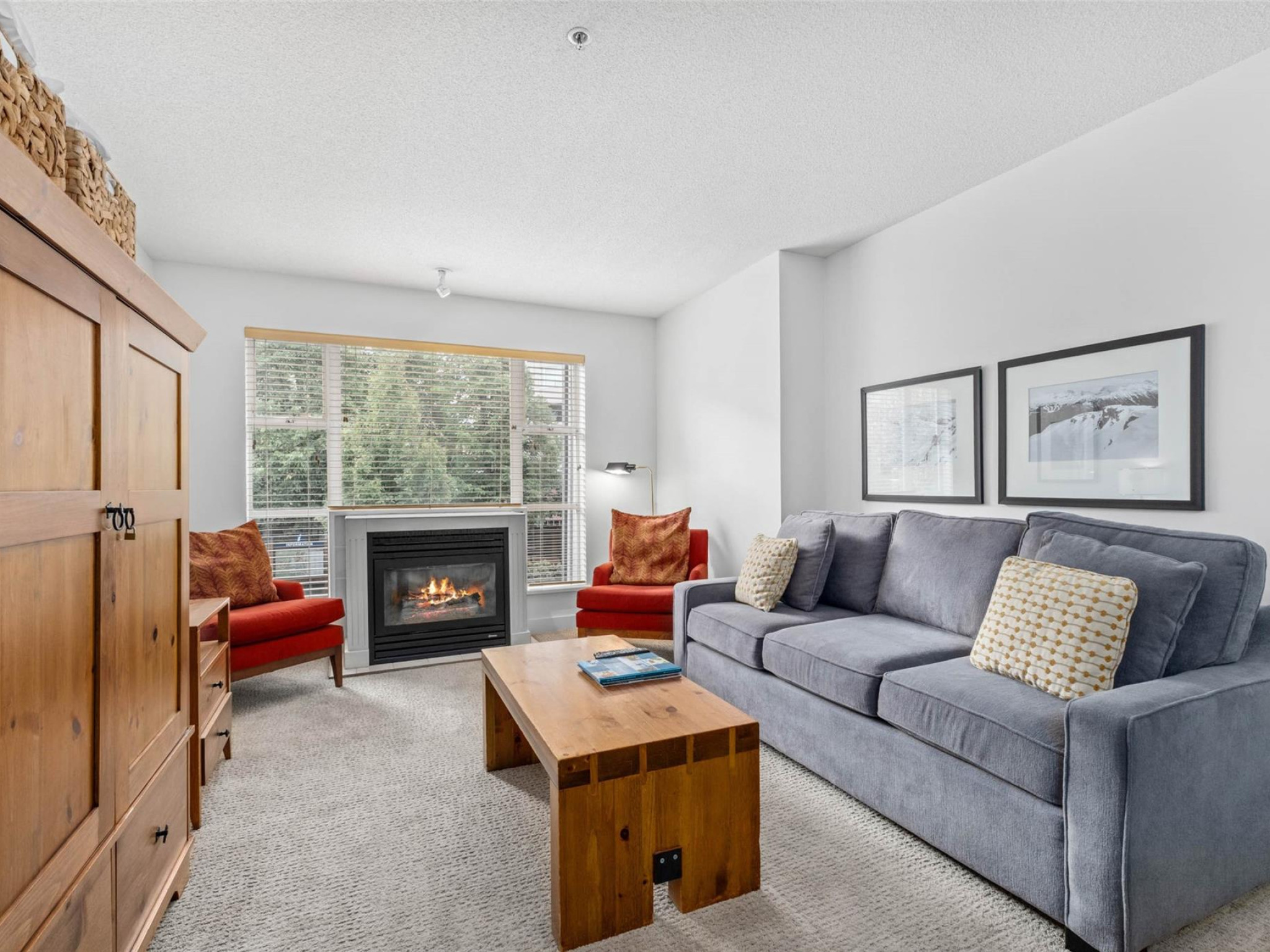 218/219-4573 Chateau Boulevard image 2