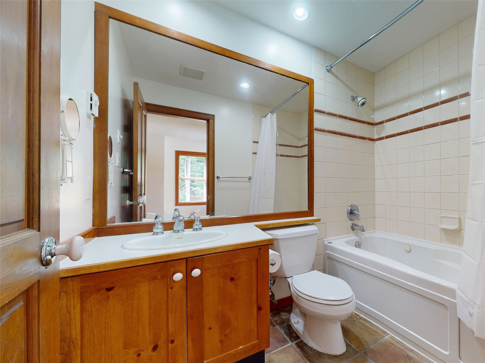 5-4661 Blackcomb Way image 11