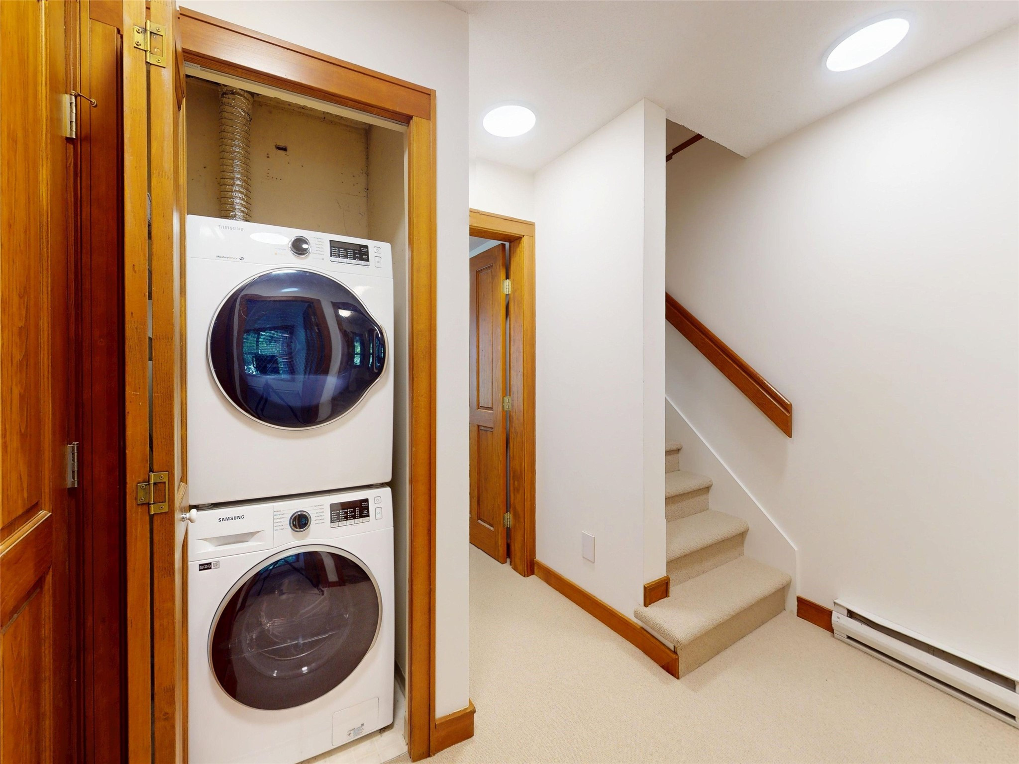 5-4661 Blackcomb Way image 3