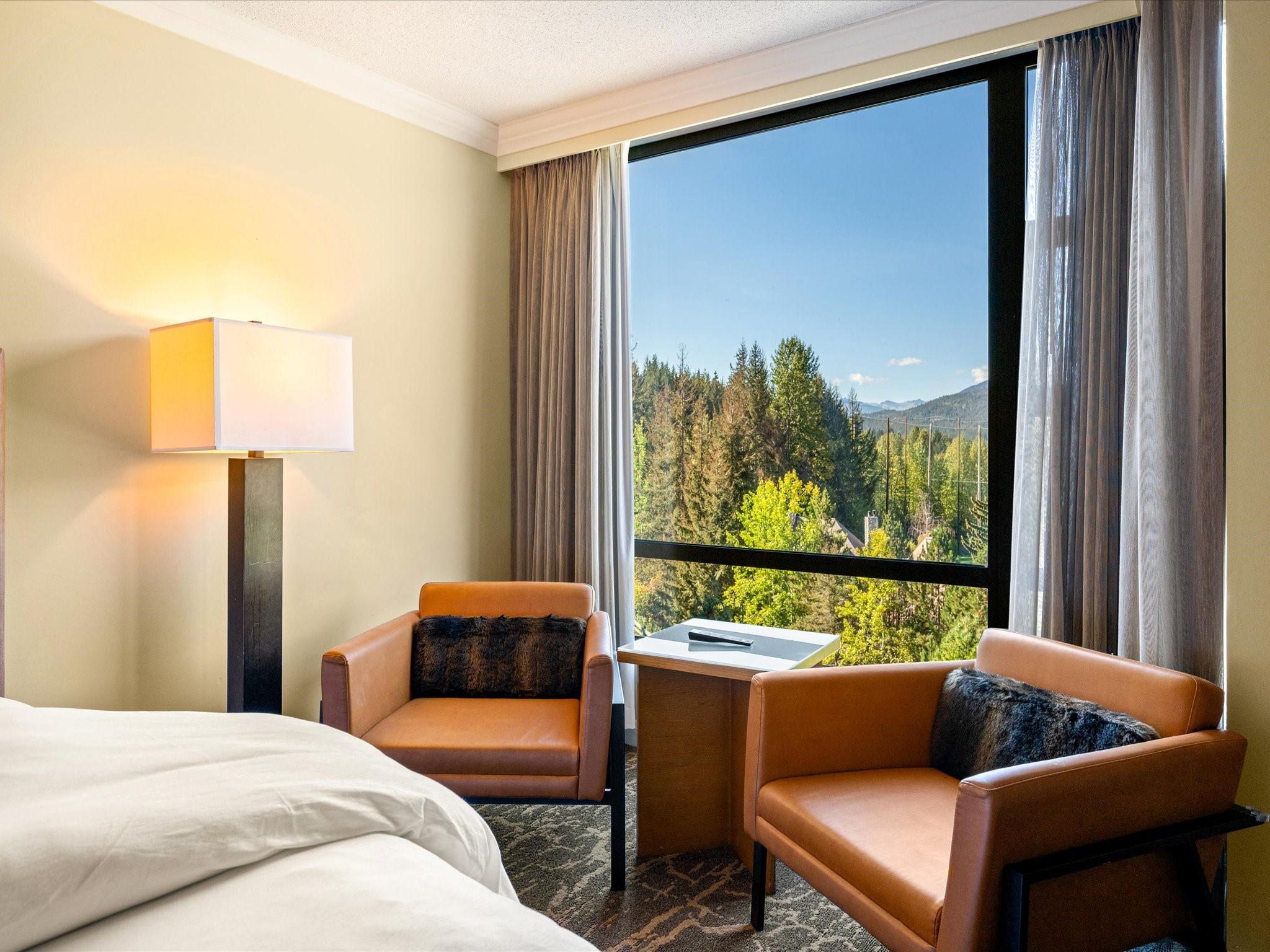 659-4090 Whistler Way image 4