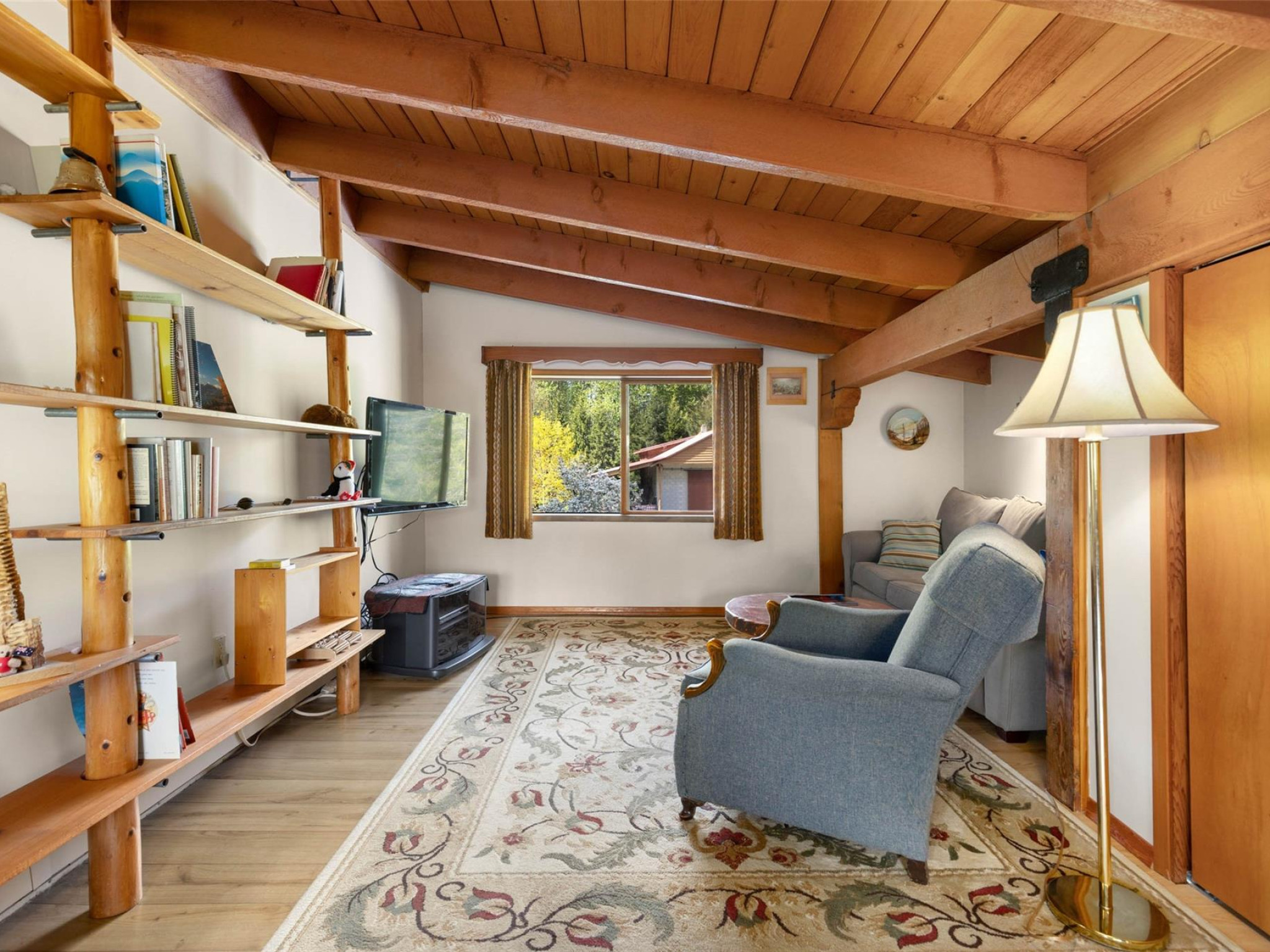 7869 Pemberton Meadows Road image 14