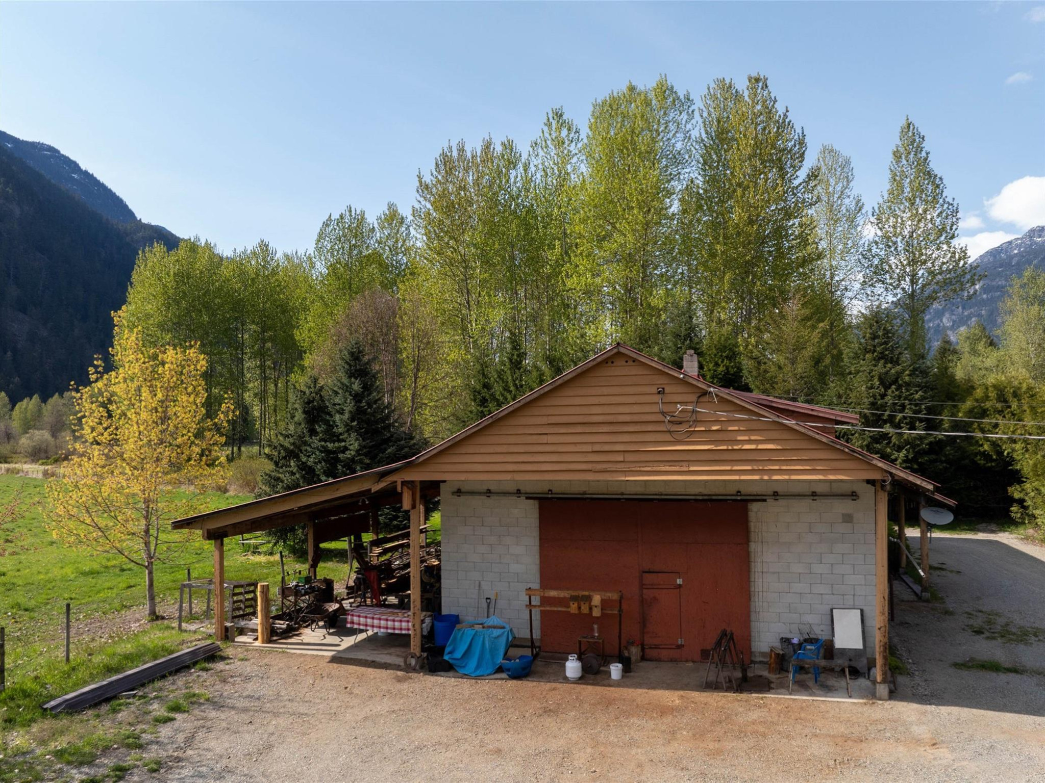 7869 Pemberton Meadows Road image 34