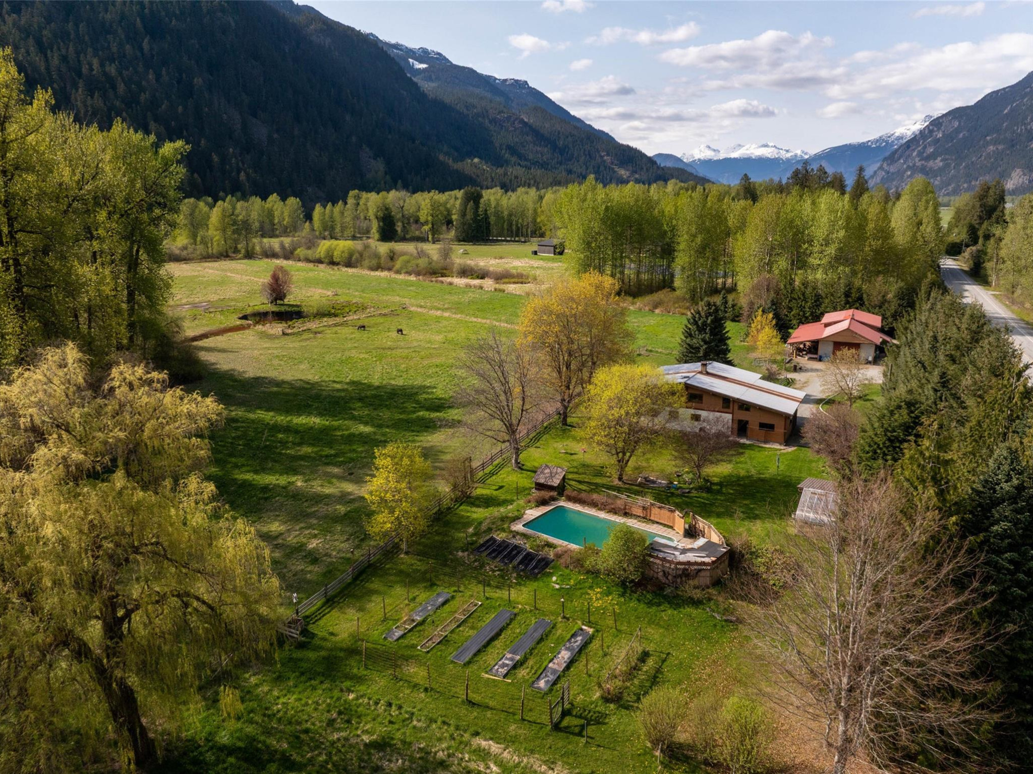 7869 Pemberton Meadows Road image 37