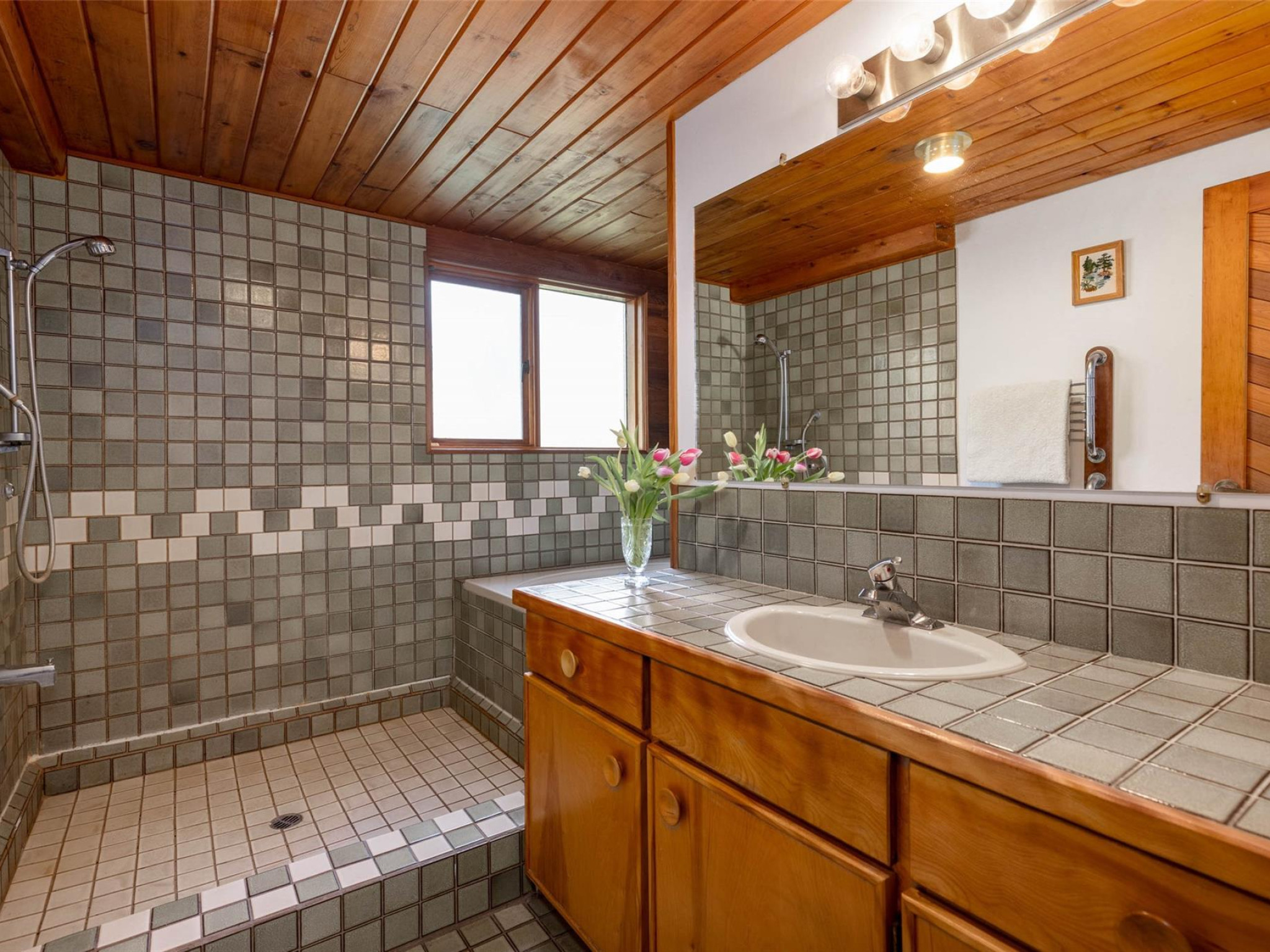 7869 Pemberton Meadows Road image 8