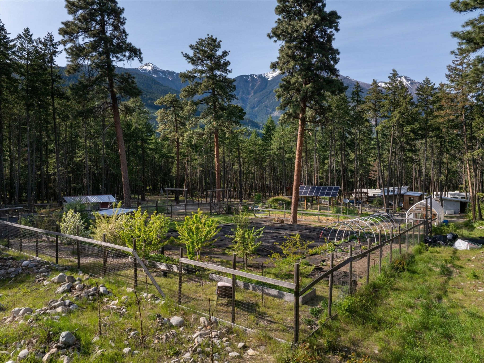 6-9866 Pemberton Portage Road image 26