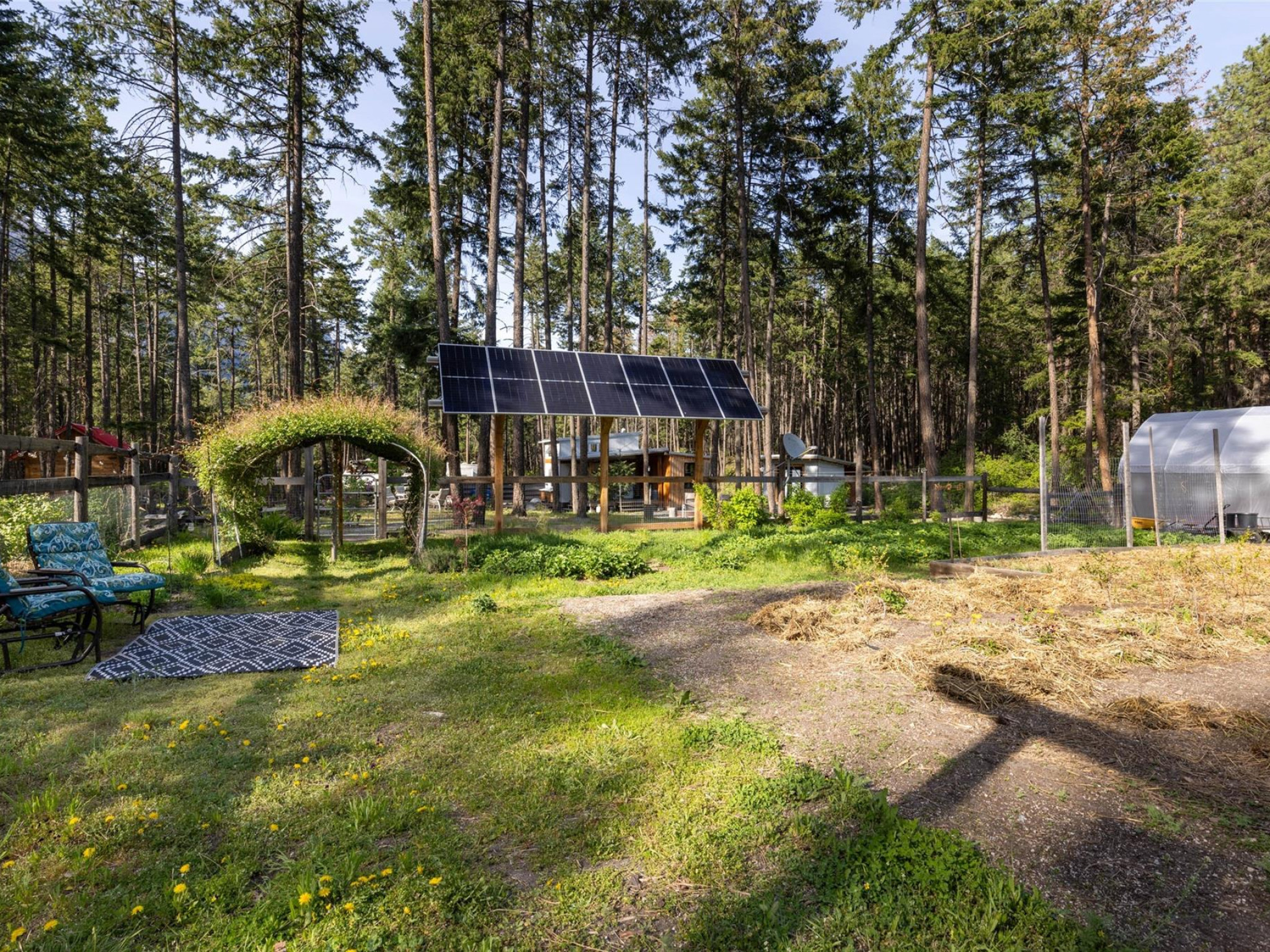 6-9866 Pemberton Portage Road image 27