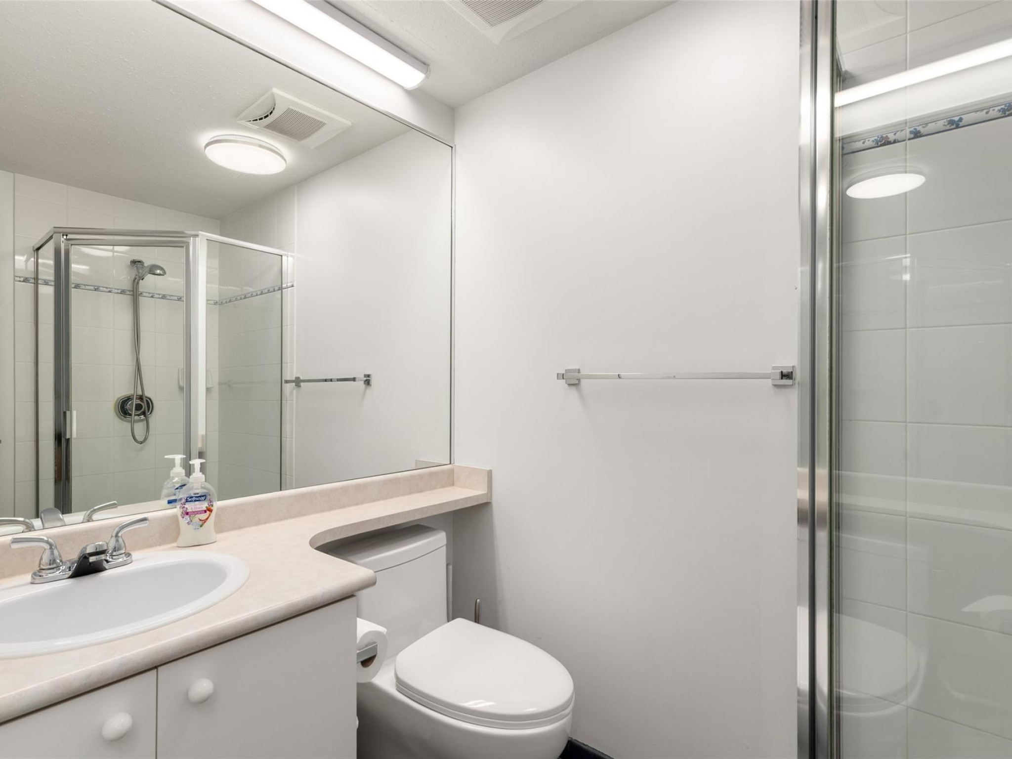 225-3309 Ptarmigan Place image 17