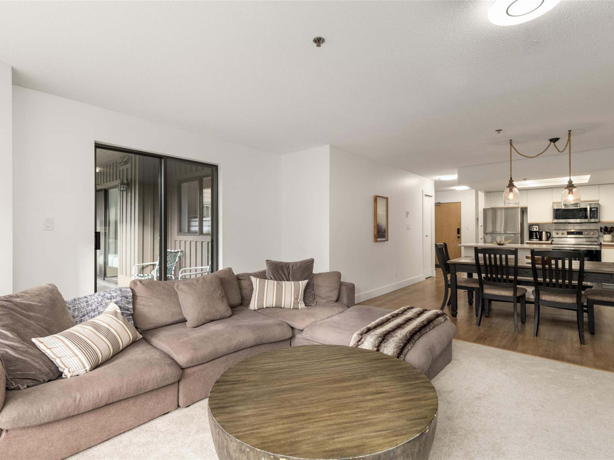 225-3309 Ptarmigan Place image 1