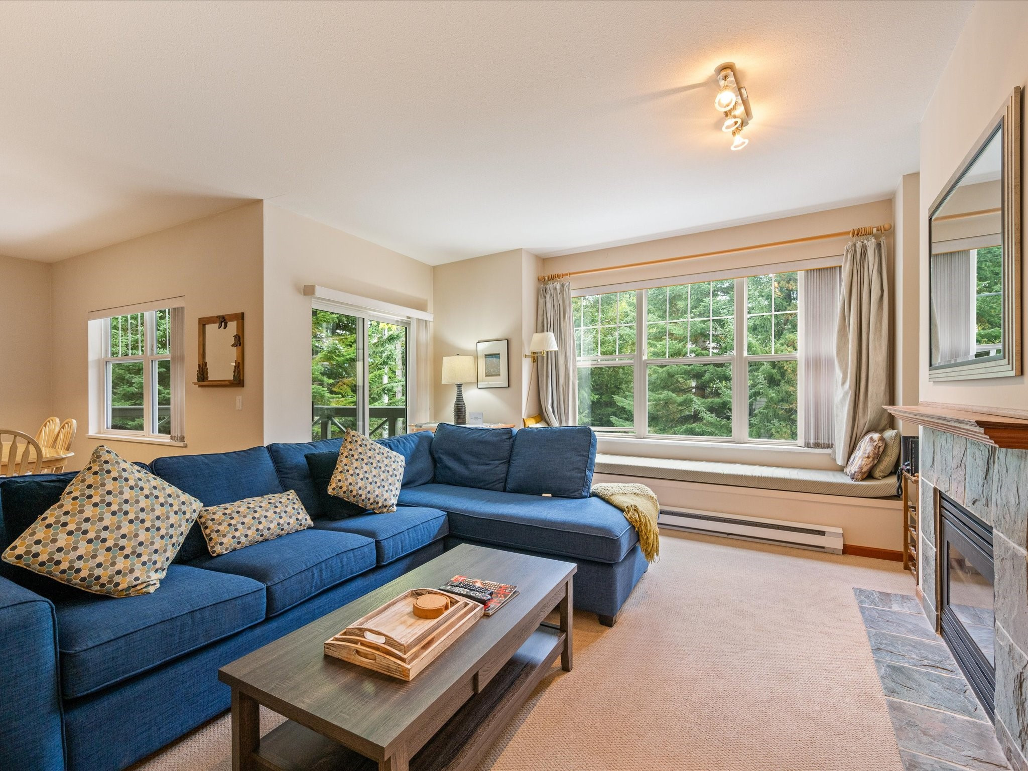 203-3300 Ptarmigan Place image 3