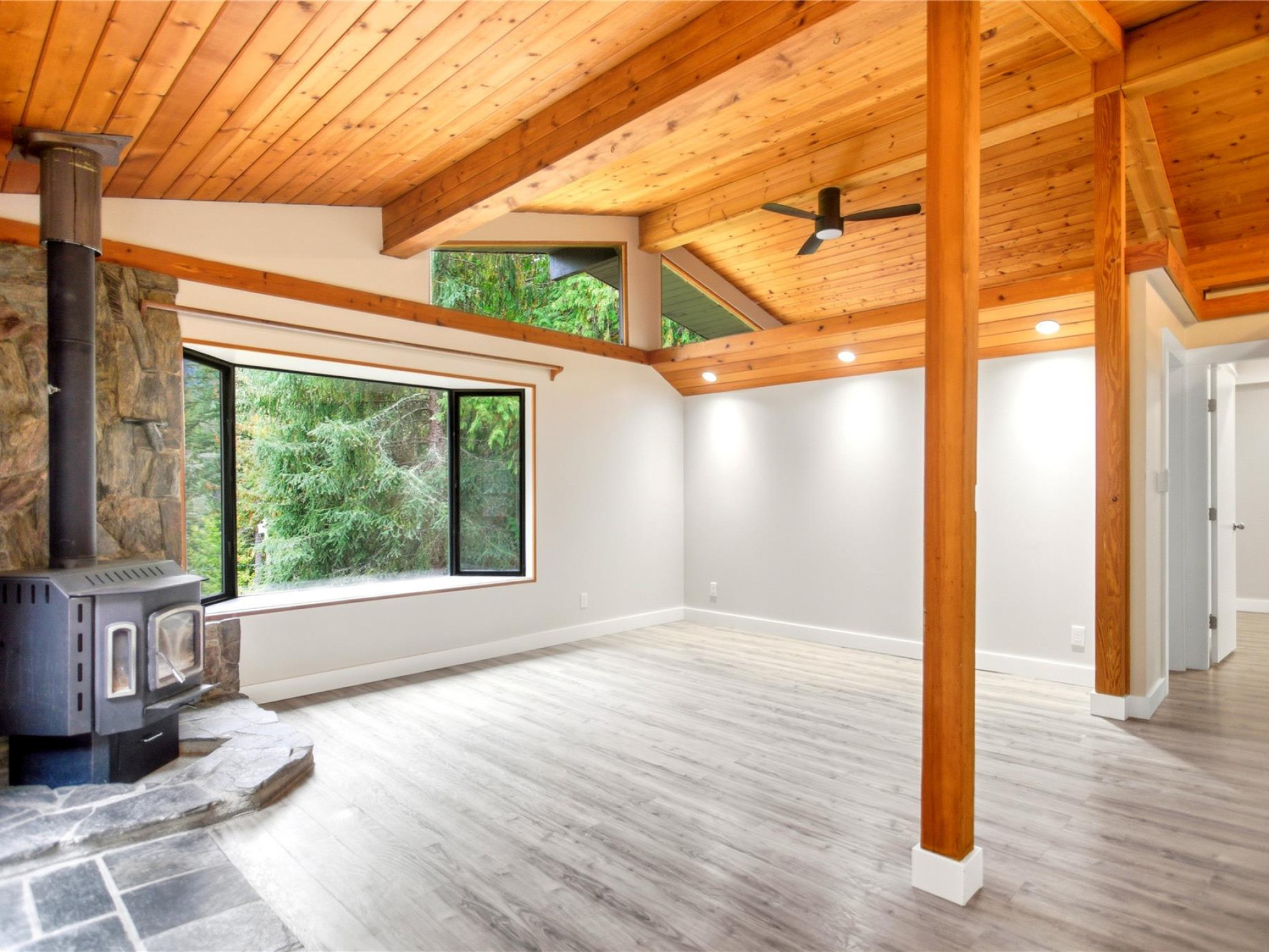 9257 Portage Road image 12