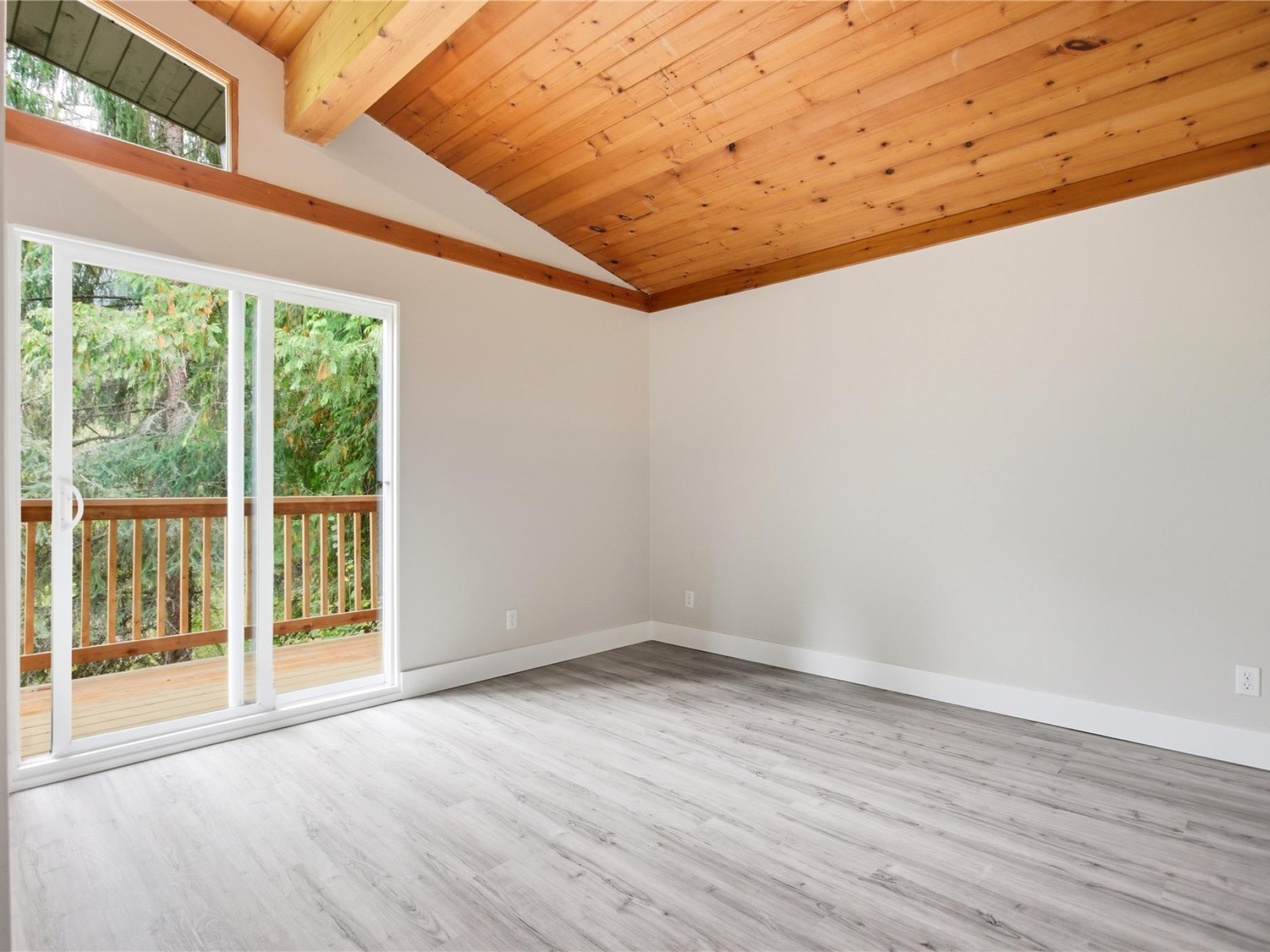 9257 Portage Road image 22