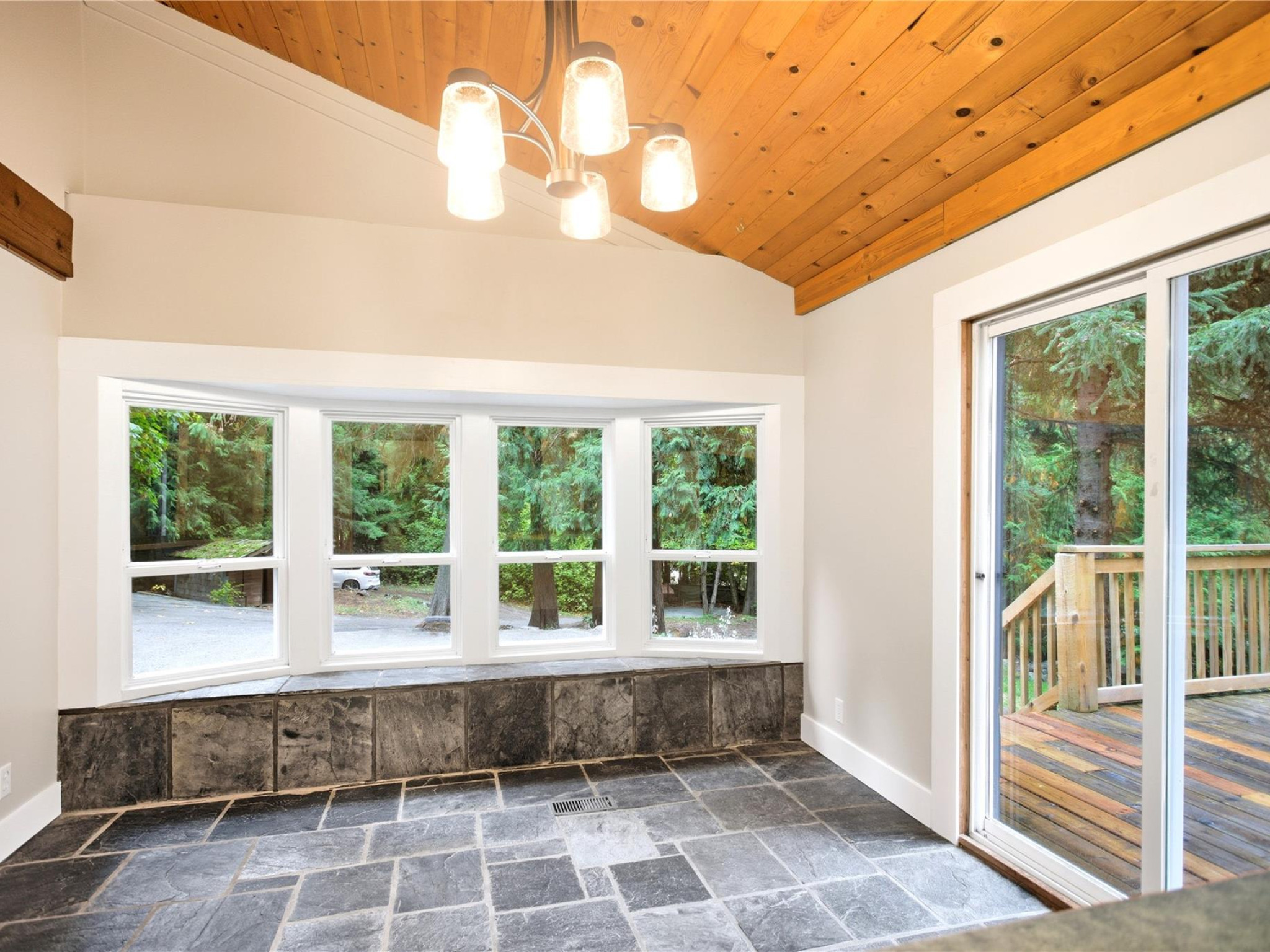 9257 Portage Road image 8