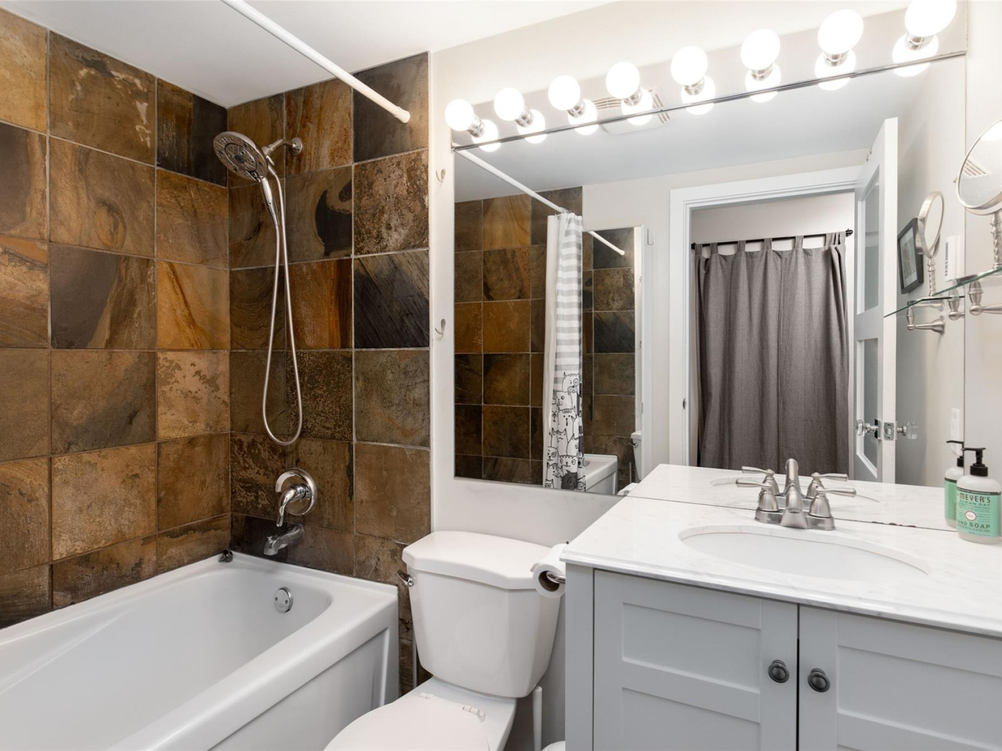 12-2213 Marmot Place image 10