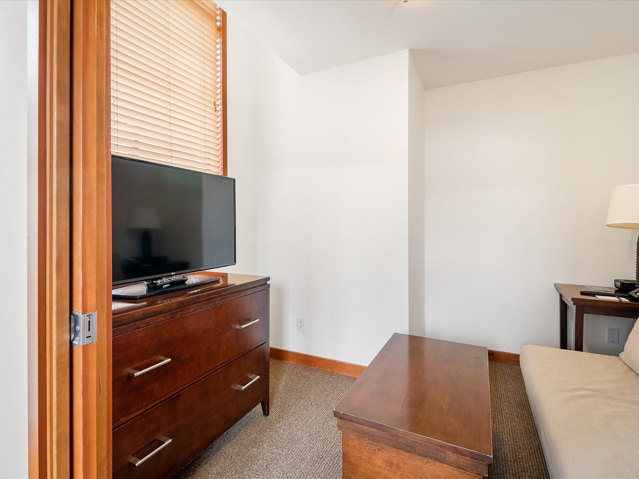 4407-4299 Blackcomb Way image 5