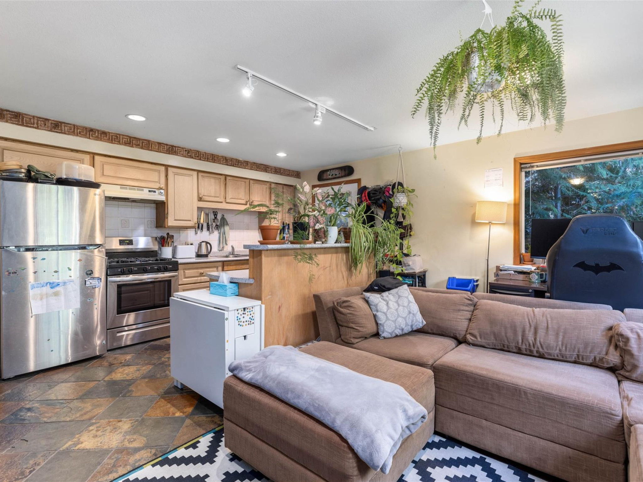 9548 Emerald Drive image 34