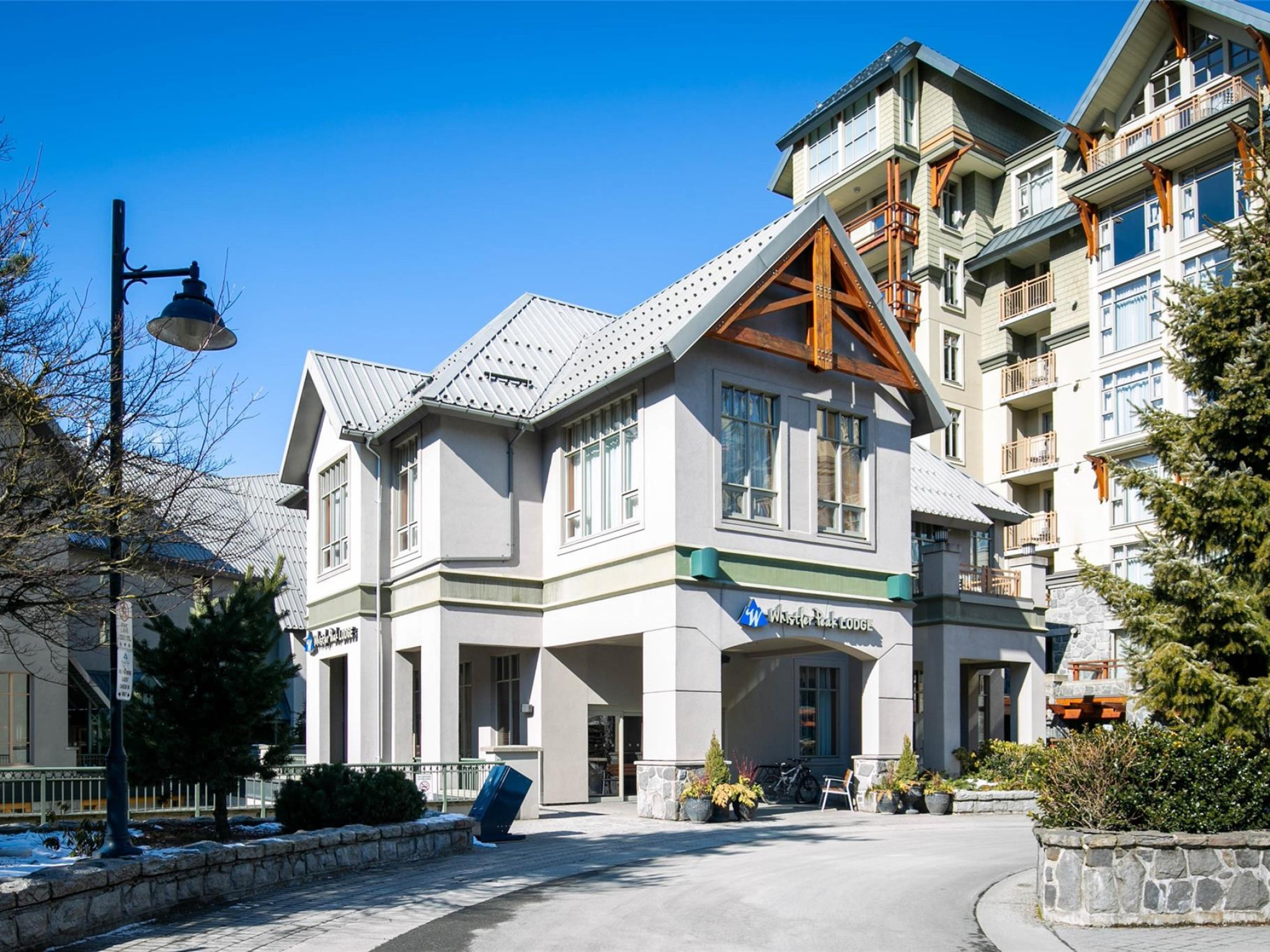 4407-4295 Blackcomb Way image 12