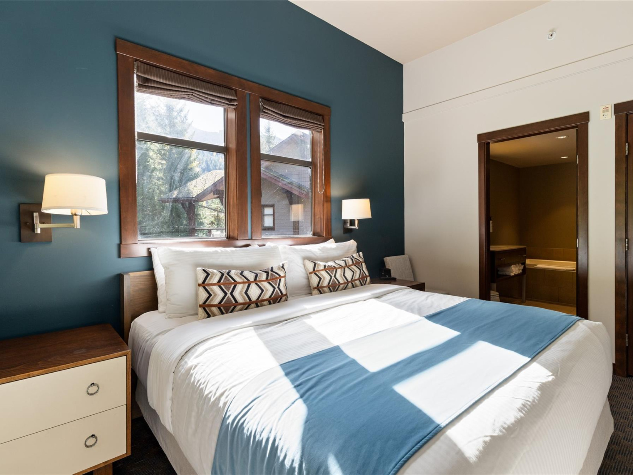 401C-2020 London Lane image 11