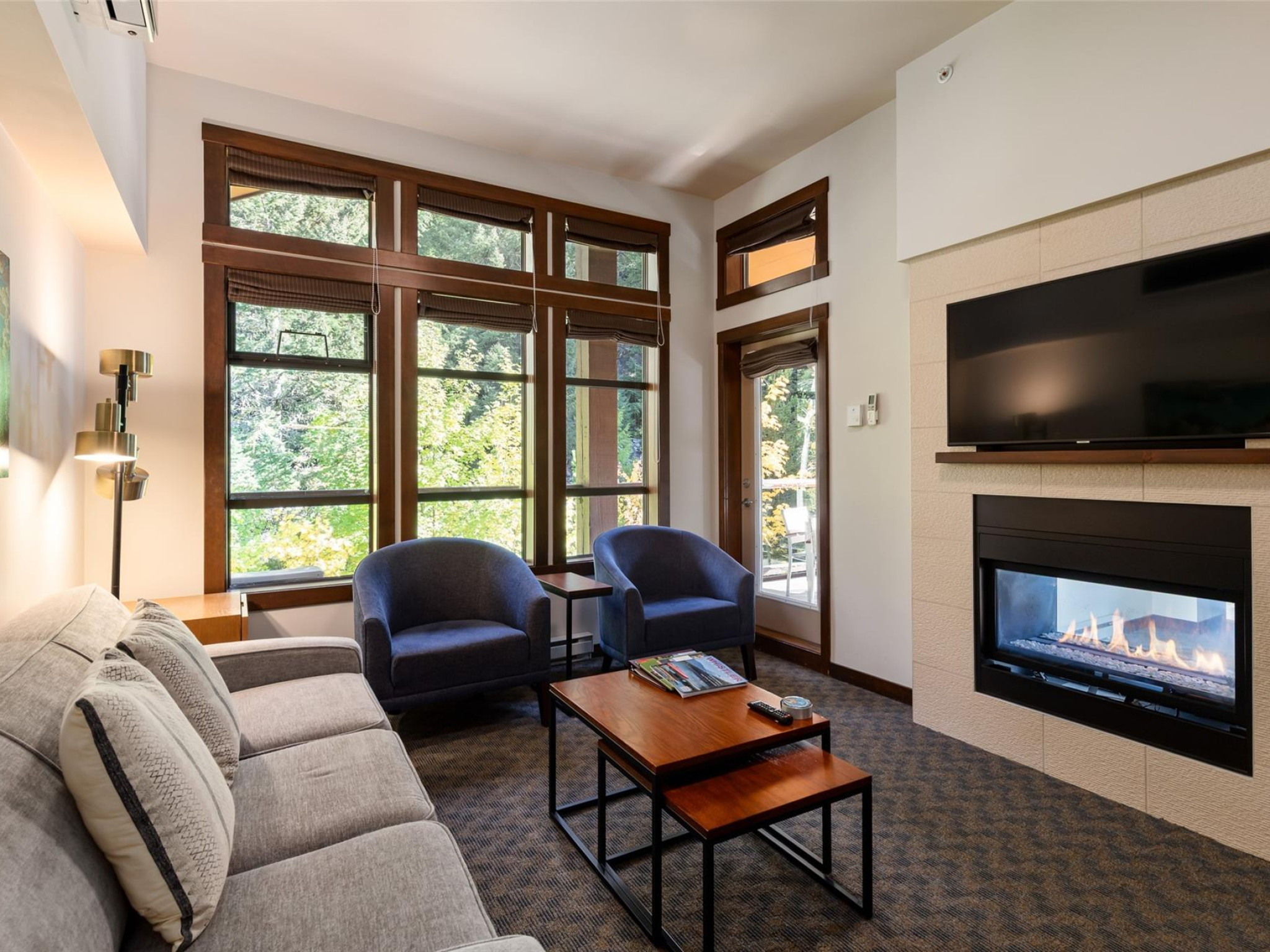 401C-2020 London Lane image 5