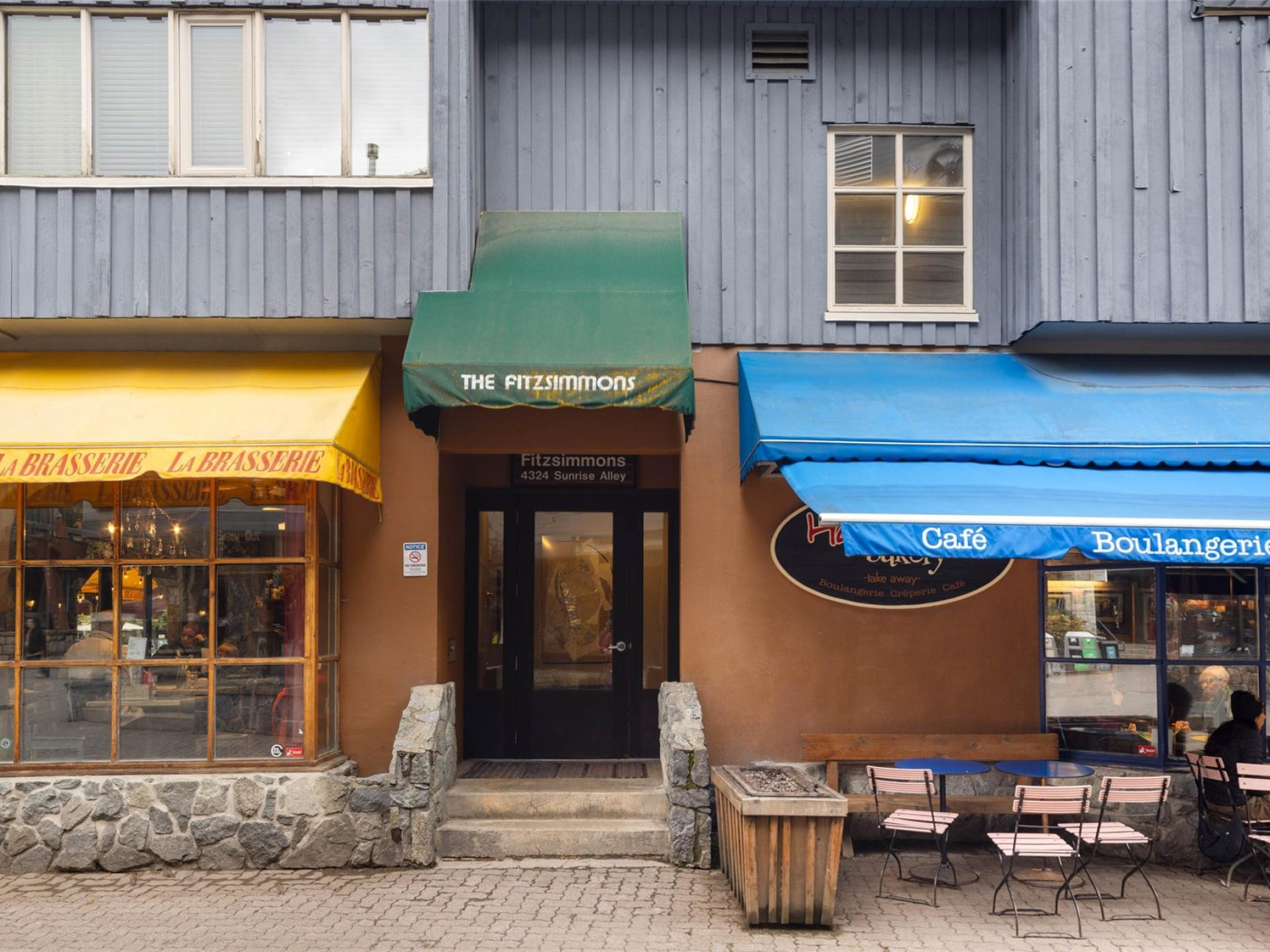 A-4324 Sunrise Alley image 1