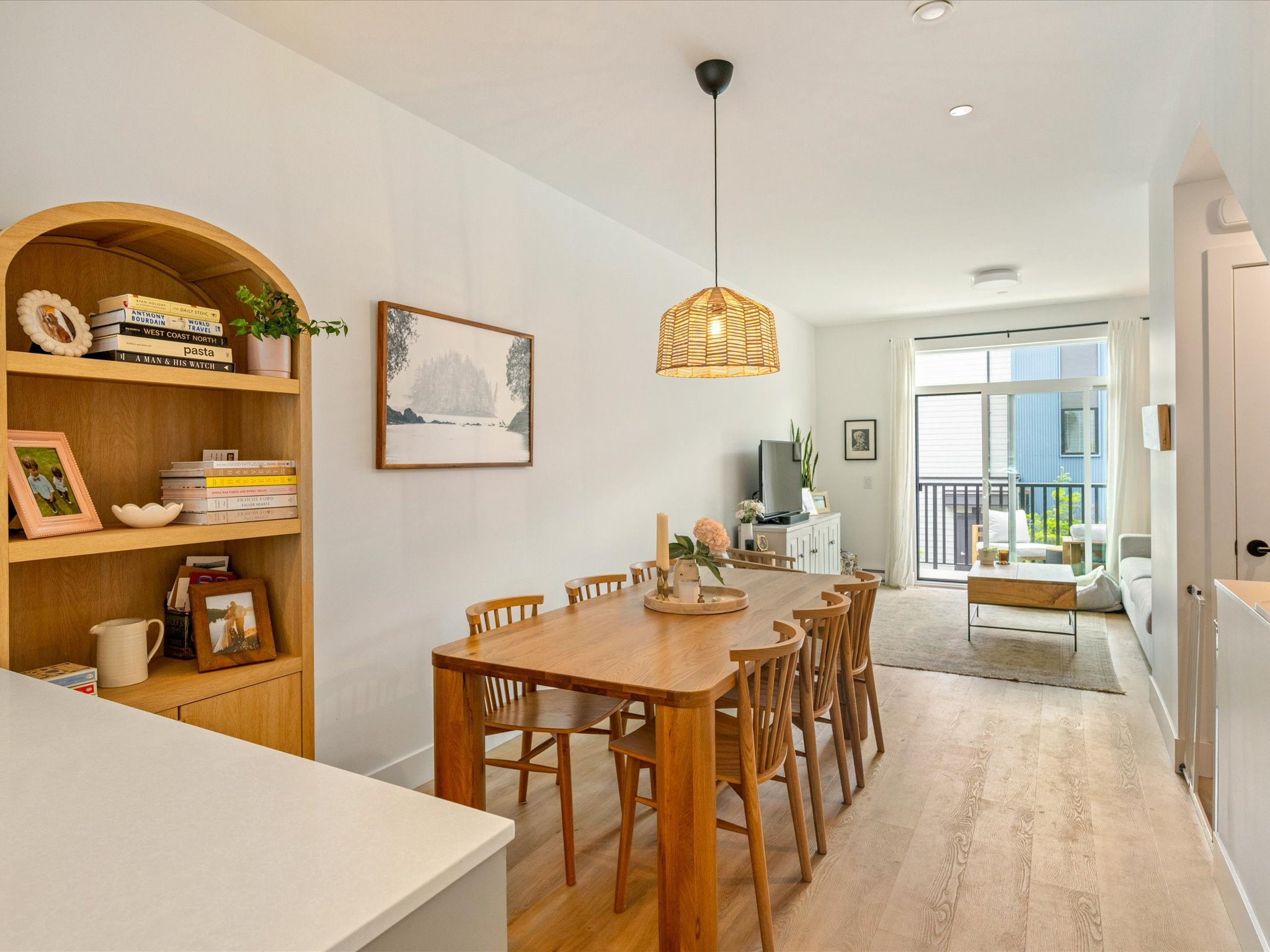 1425 Shoal Way image 3