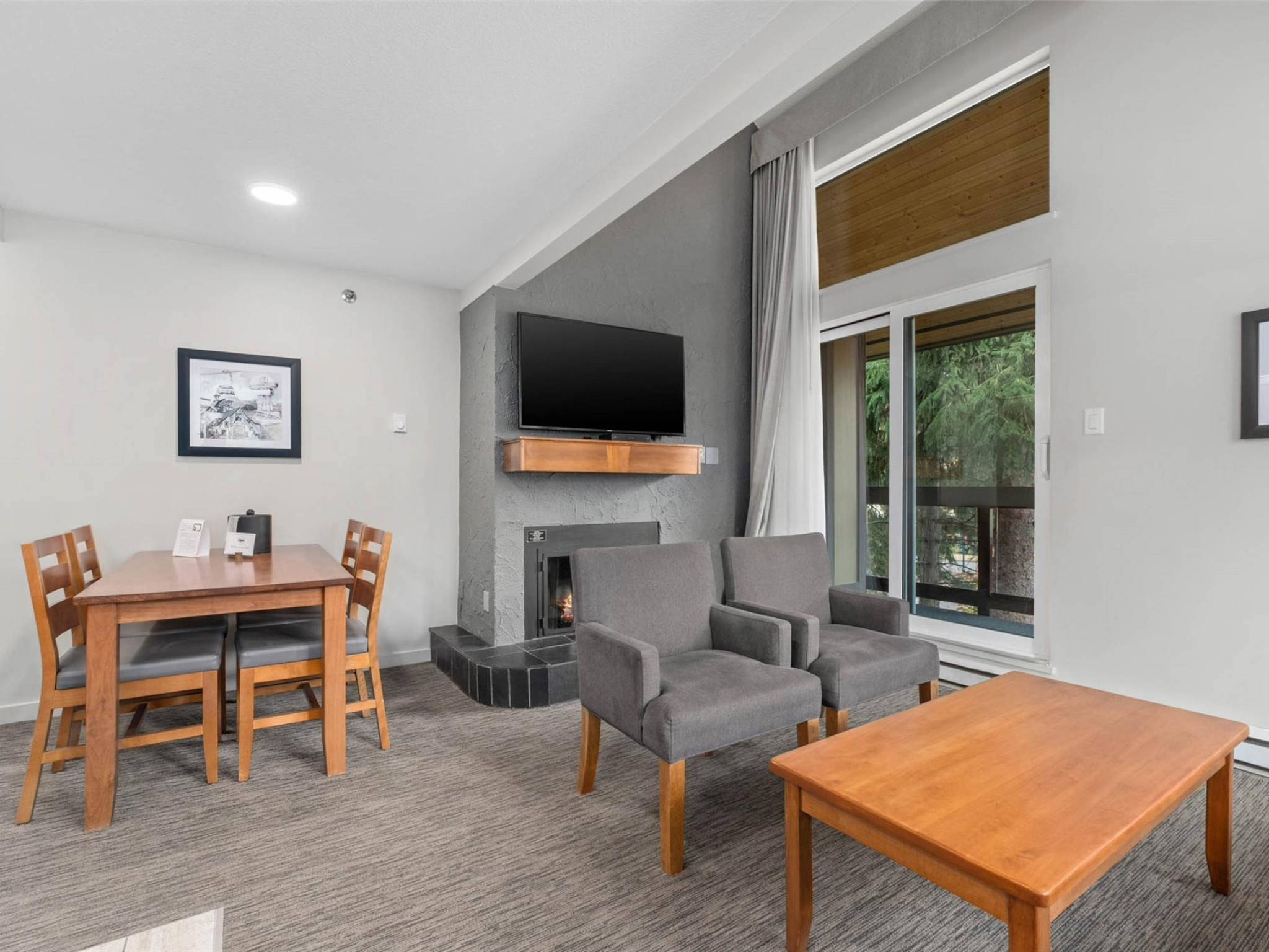 202-4420 Sundial Place image 3