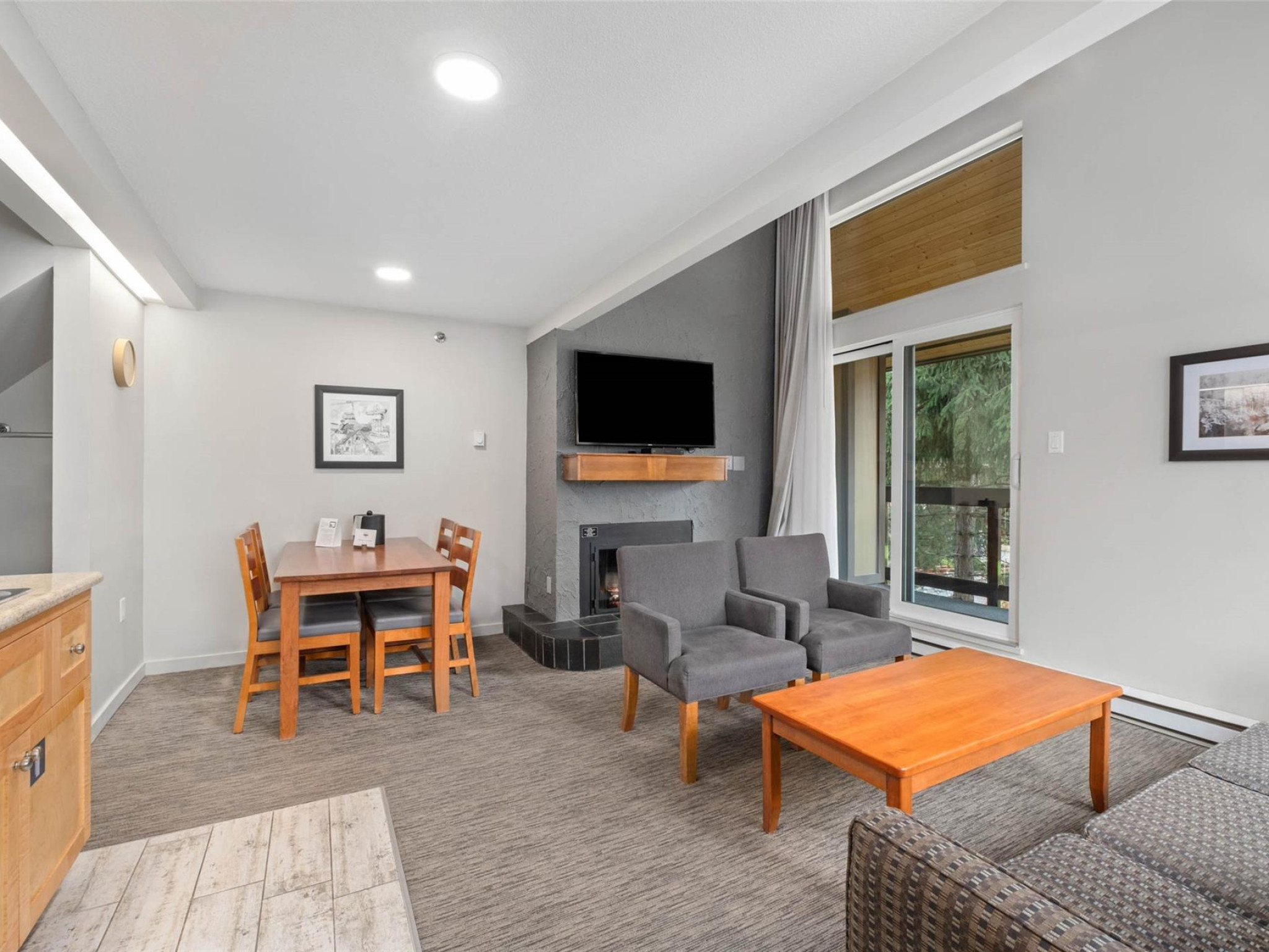 202-4420 Sundial Place image 6